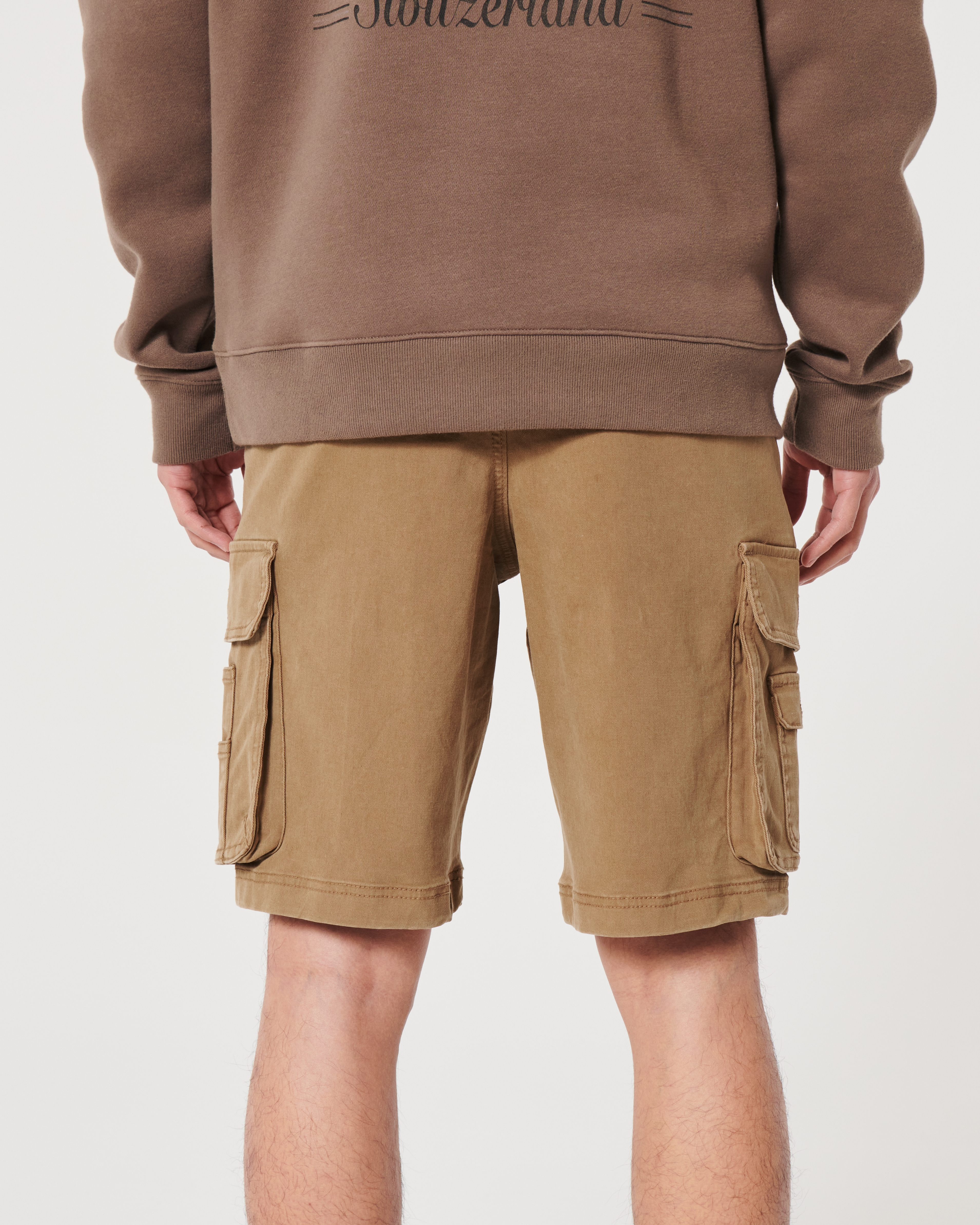 Men s Cargo Shorts 10 in Dark Khaki Size 28 from Hollister