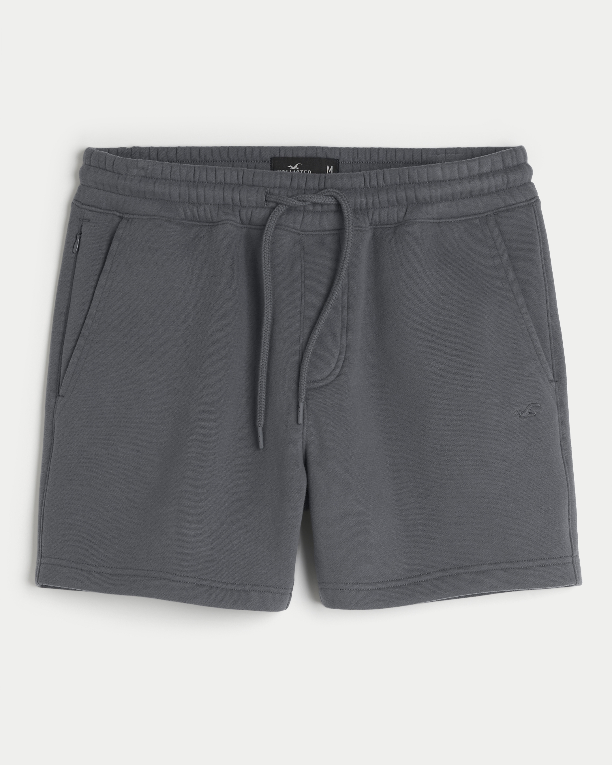 Active shorts with pockets