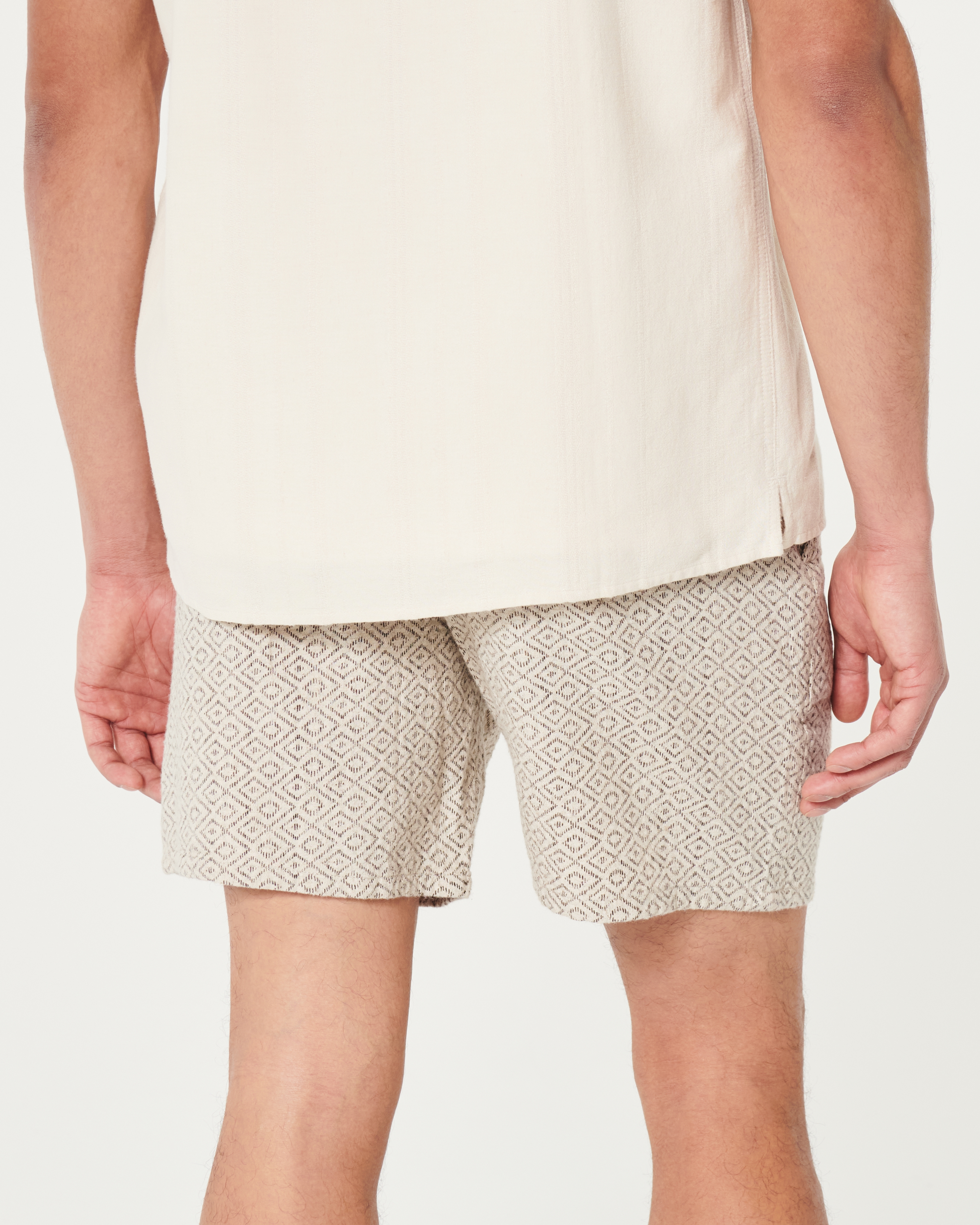 Woven Linen Blend Shorts 7"