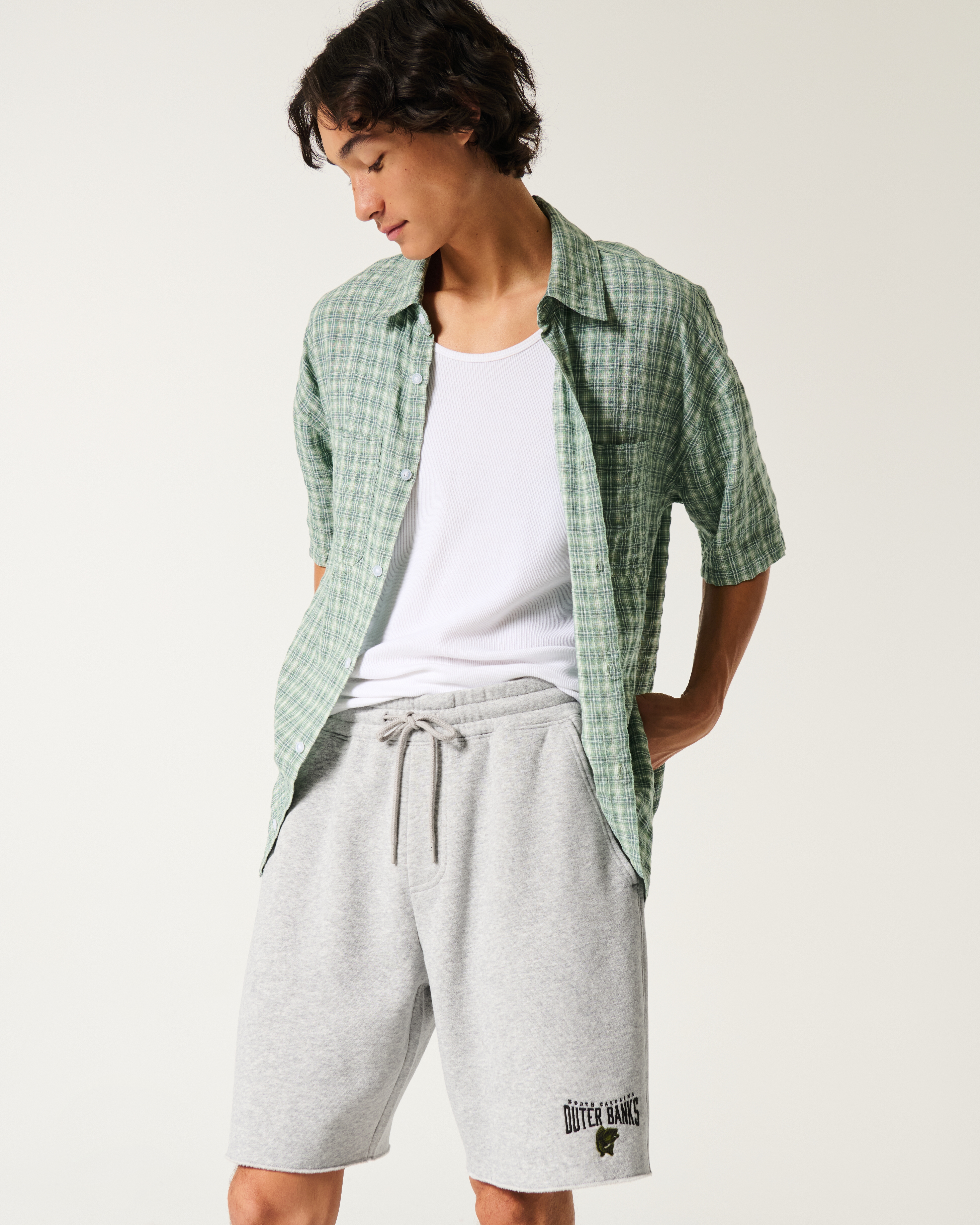 Hollister Feel Good Fleece Above-the-Knee Baggy Shorts