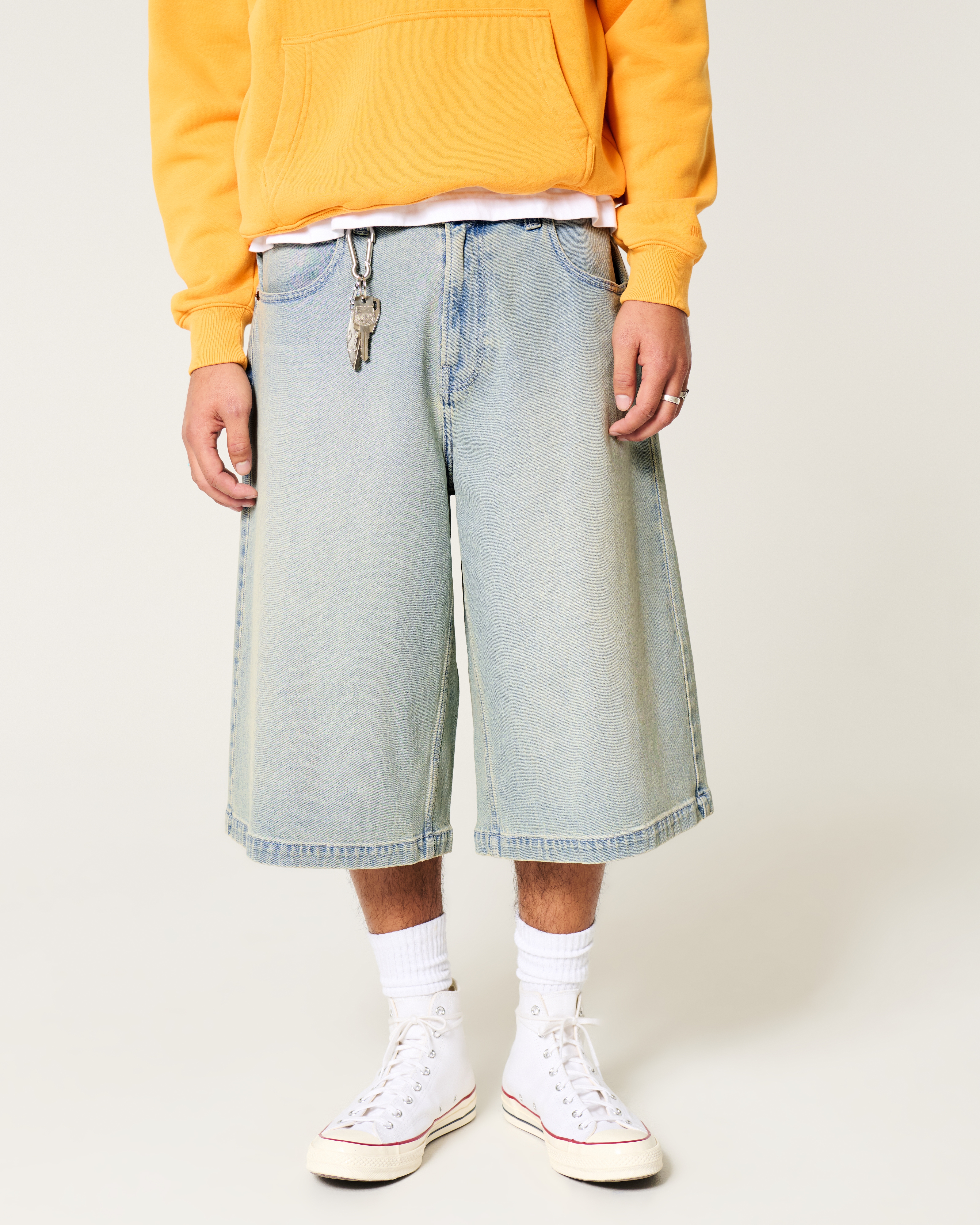 Light Wash Baggy Skater Jeans