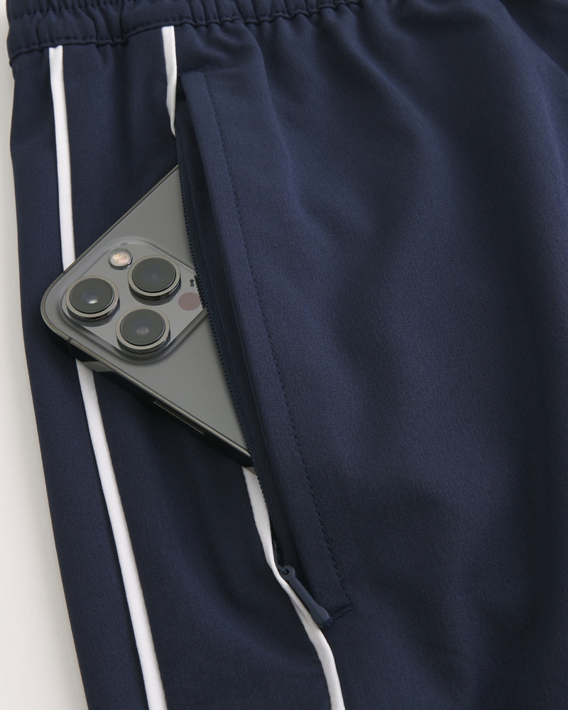 Hybrid Active Track Shorts 6"