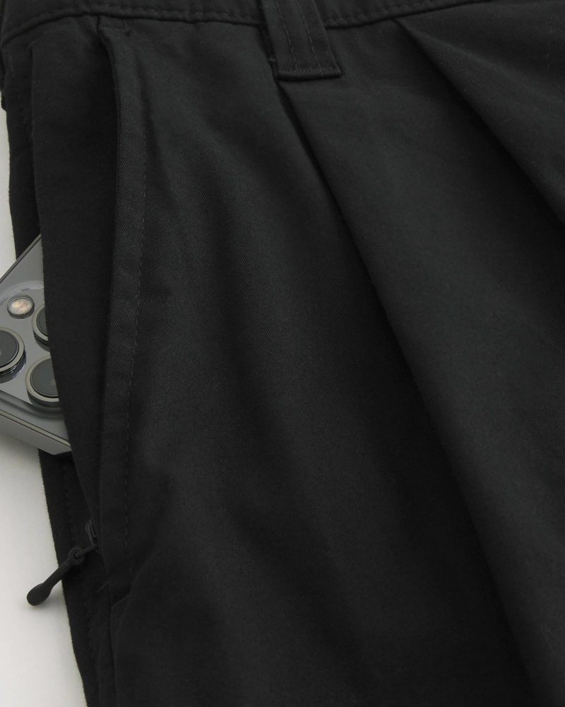 Über das Knie gehende Baggy Bermuda Flex Waist Shorts