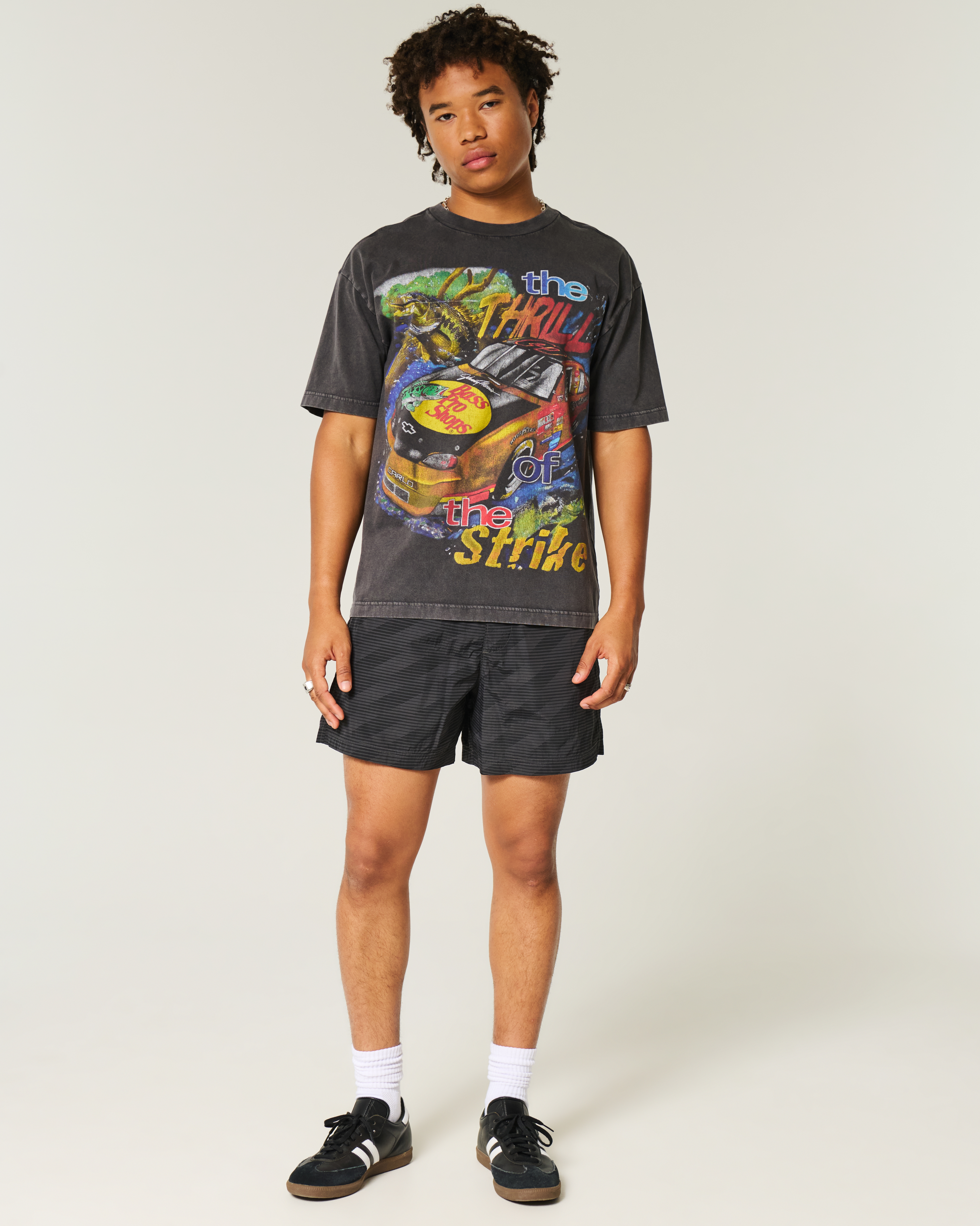 Mid-Thigh Baggy Soccer Shorts