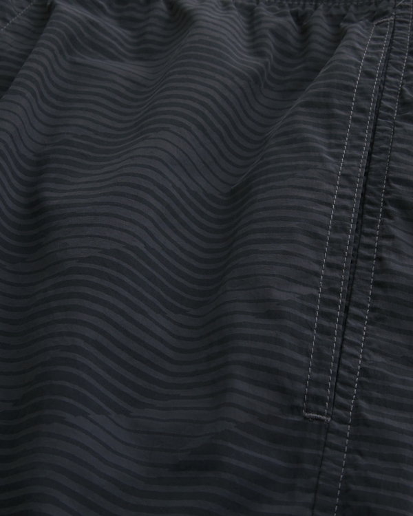 Mid-Thigh Baggy Soccer Shorts