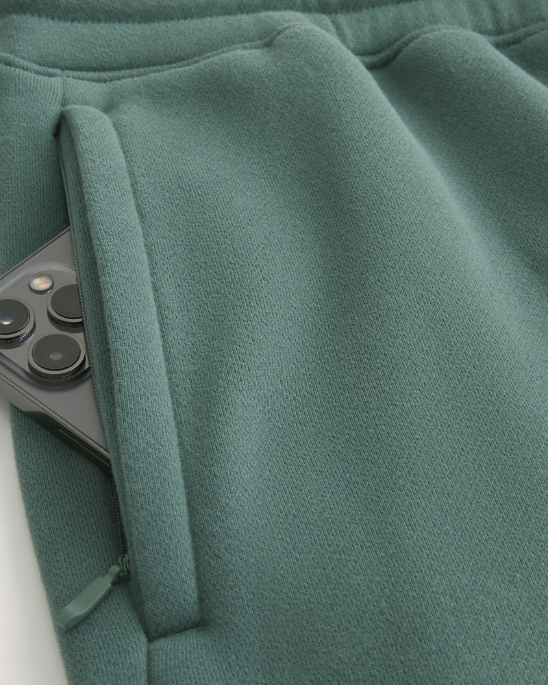 Hollister Feel Good Fleece Mid-Thigh Loose Shorts