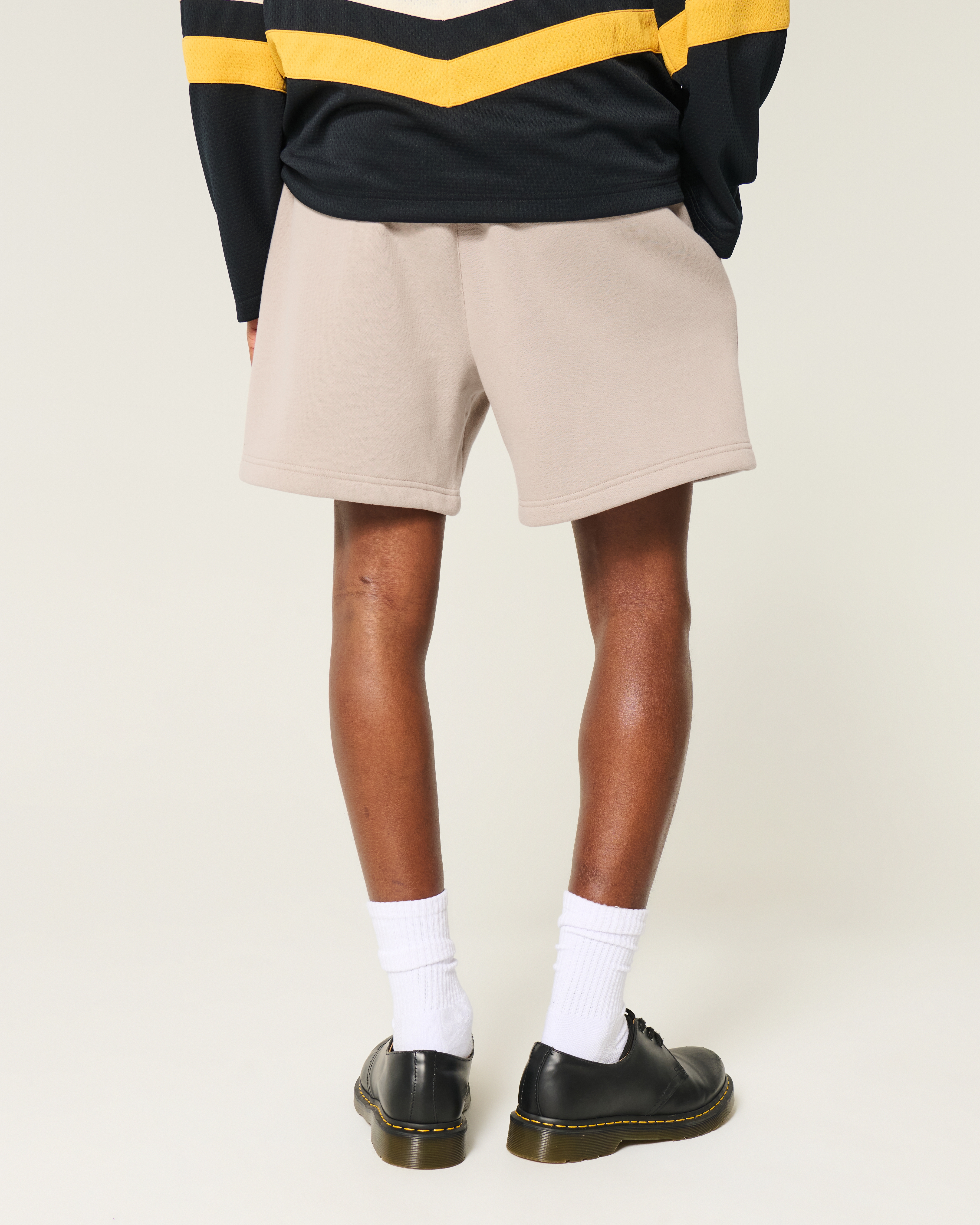 Mid-Thigh Loose Shorts