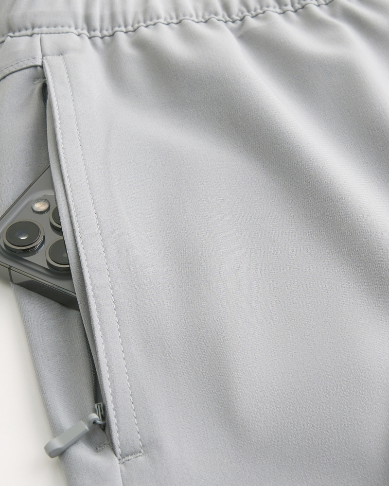 Mid-Thigh Hybrid Active Shorts