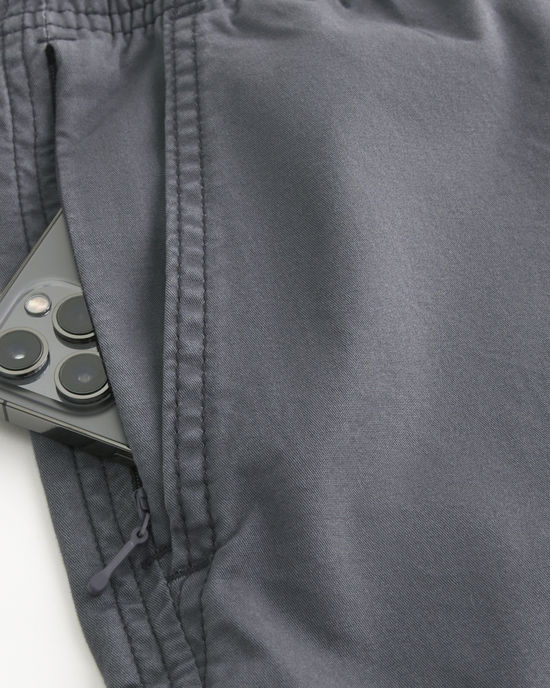 Mid-Thigh Twill Pull-On Shorts