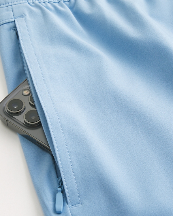 Mid-Thigh Hybrid Active Shorts