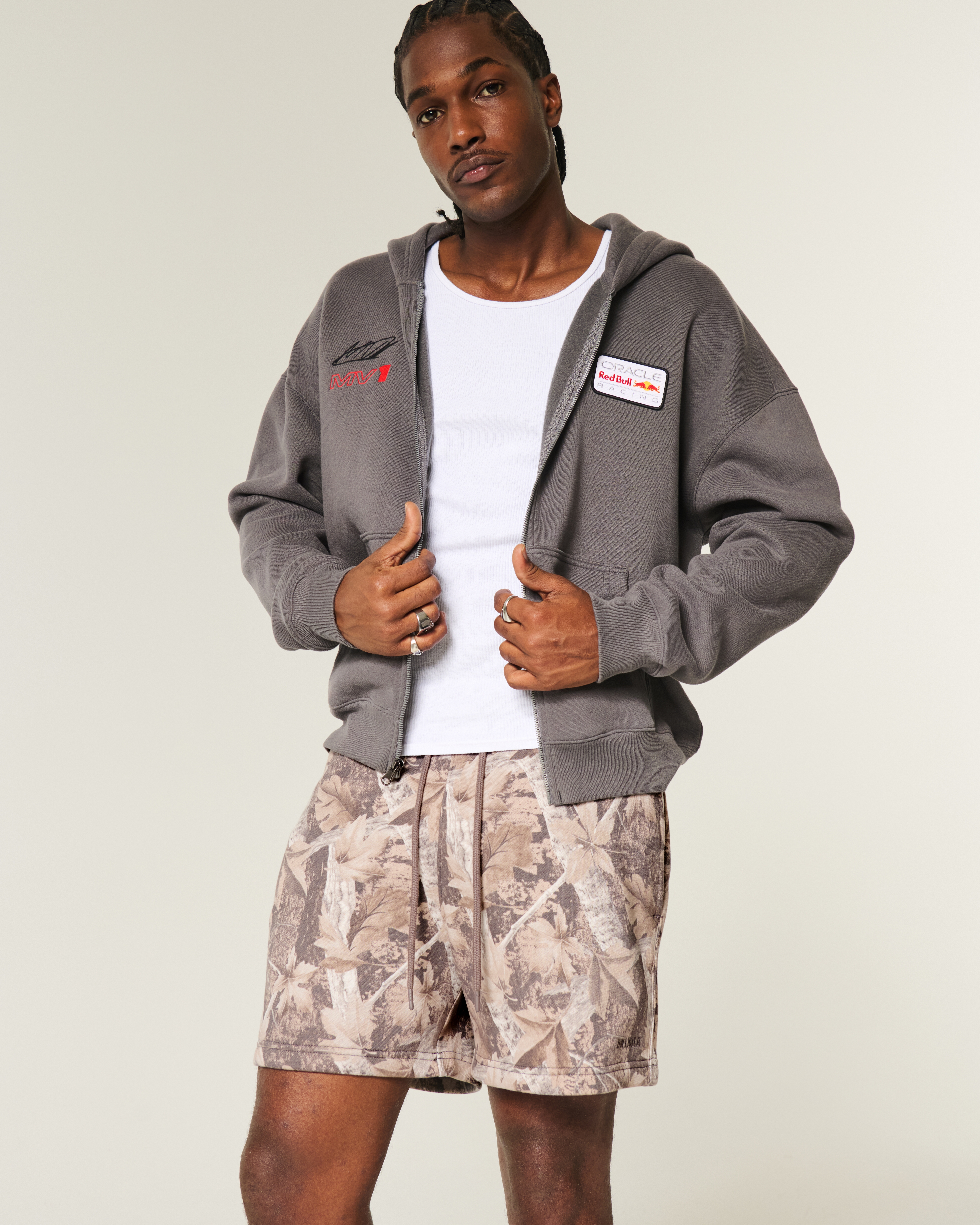 Mid-Thigh Camo Loose Fleece Shorts