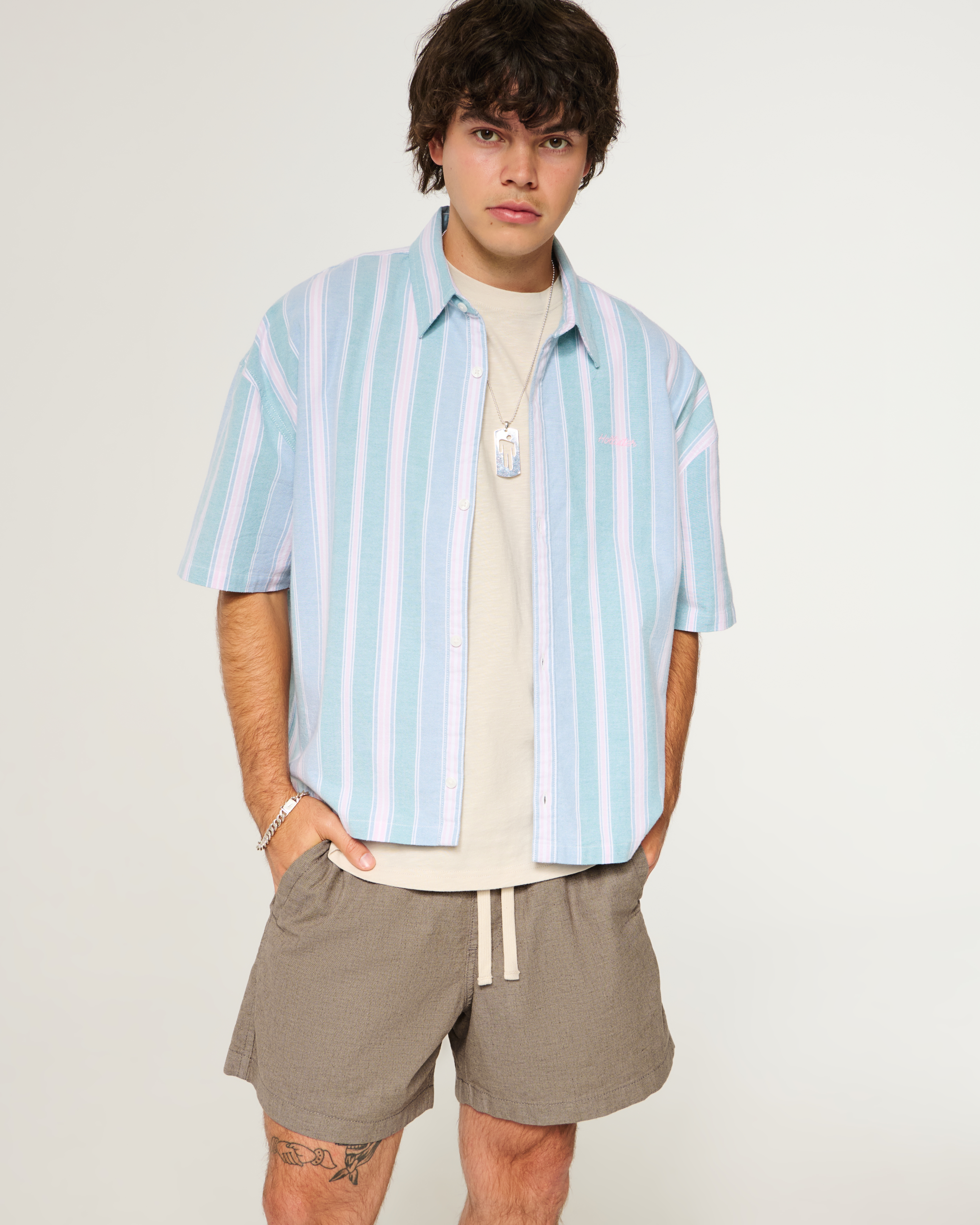 Mid-Thigh Linen-Blend Pull-On Shorts