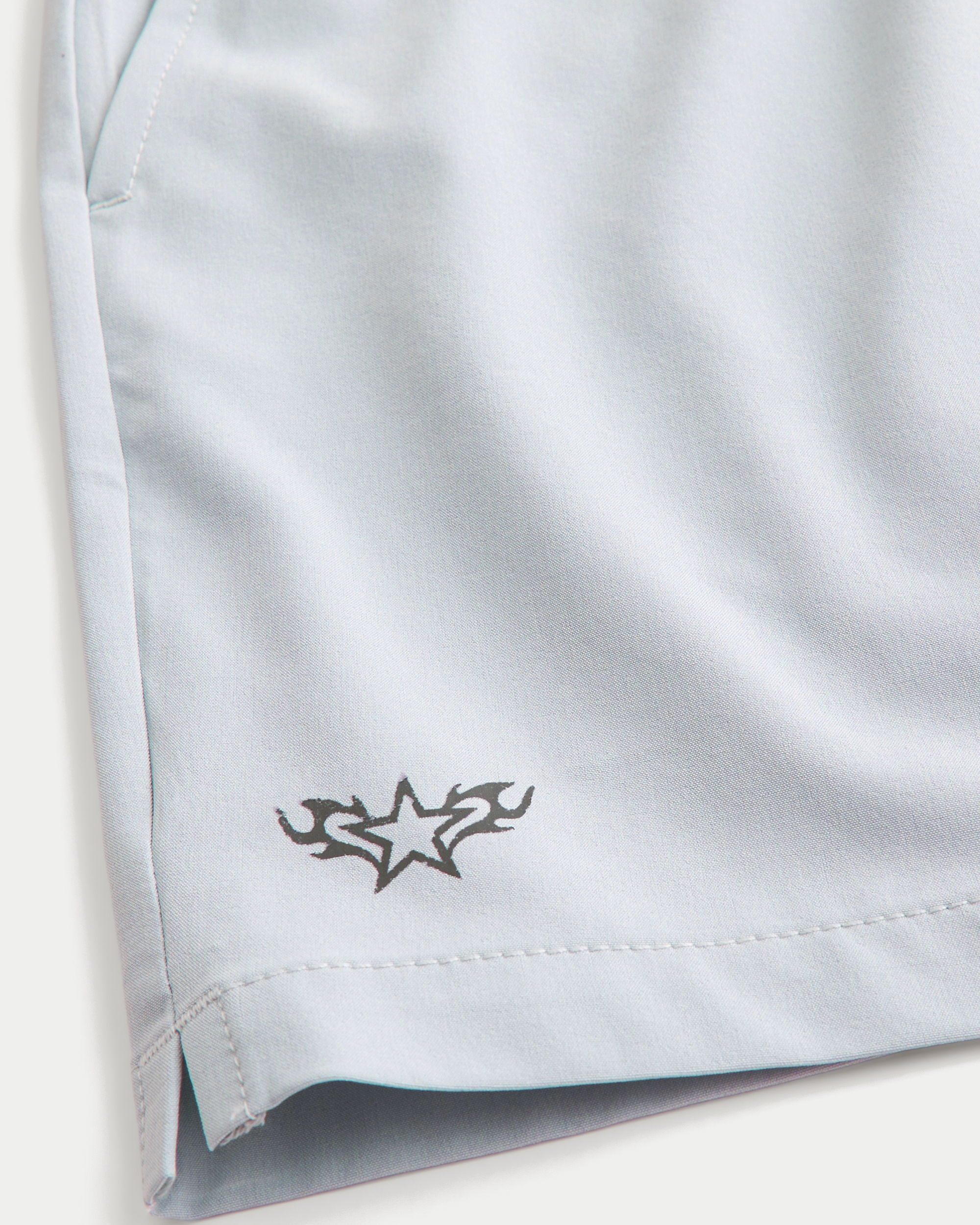 Mid-Thigh Logo Active Shorts