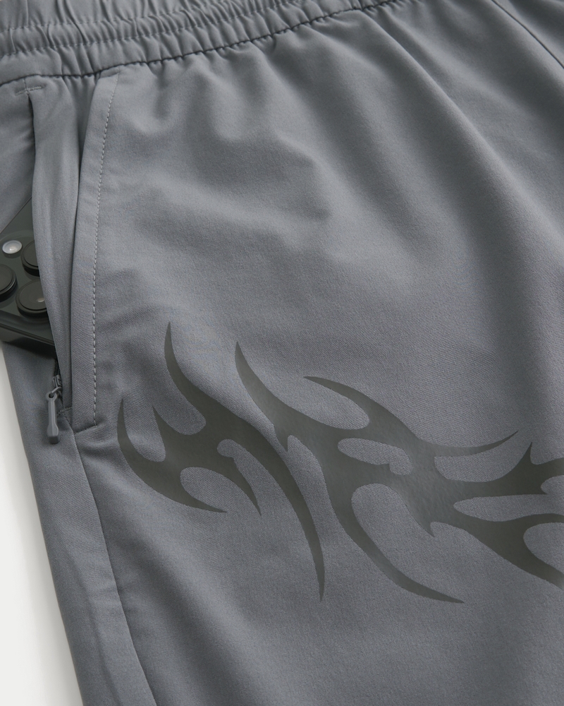 Mid-Thigh Graphic Active Shorts
