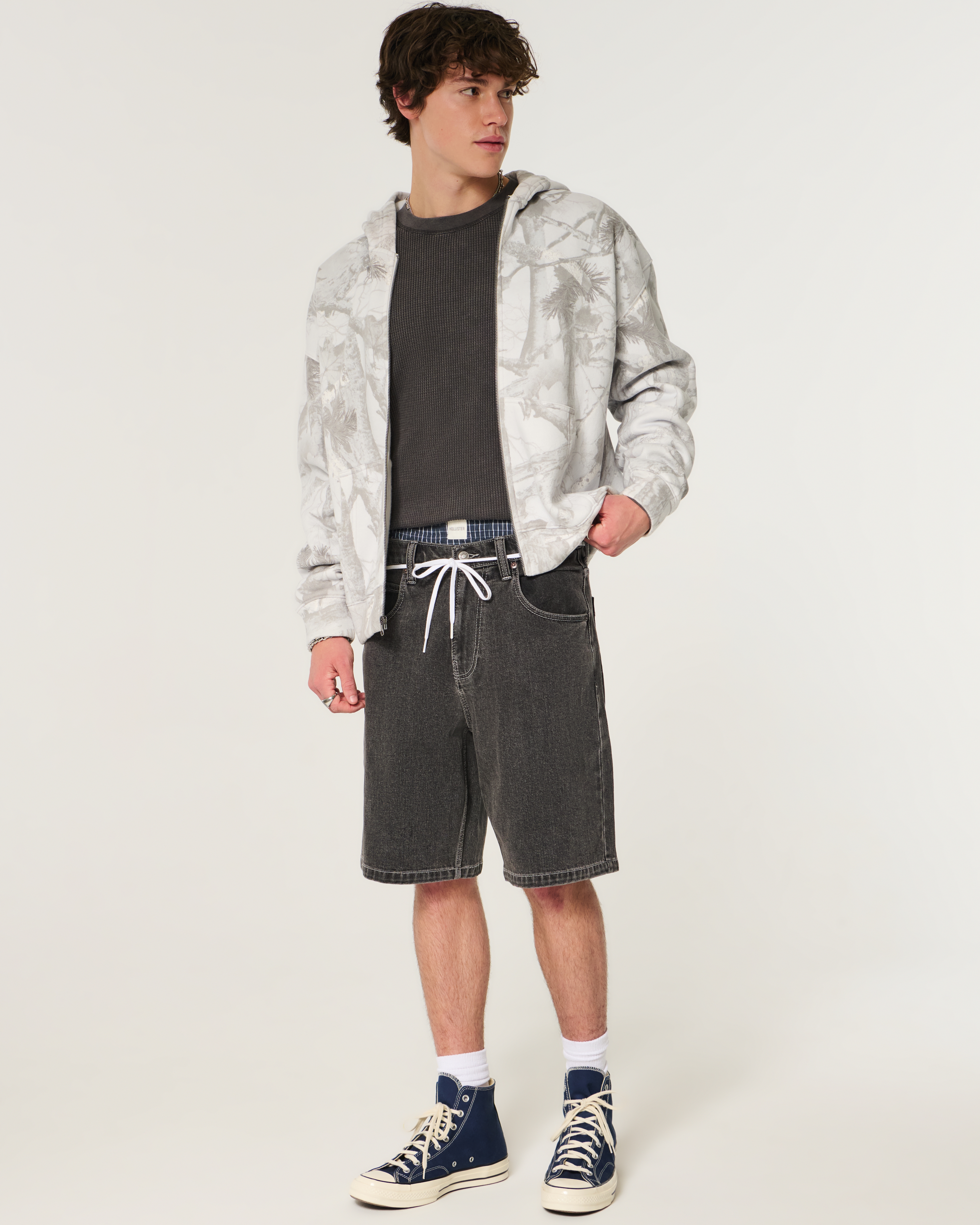 At-the-Knee Washed Black Tiger Embroidery Baggy Denim Shorts