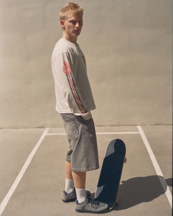 Low-Rise Logo Embroidery Baggy Jean Shorts, Washed Dark Gray view 2