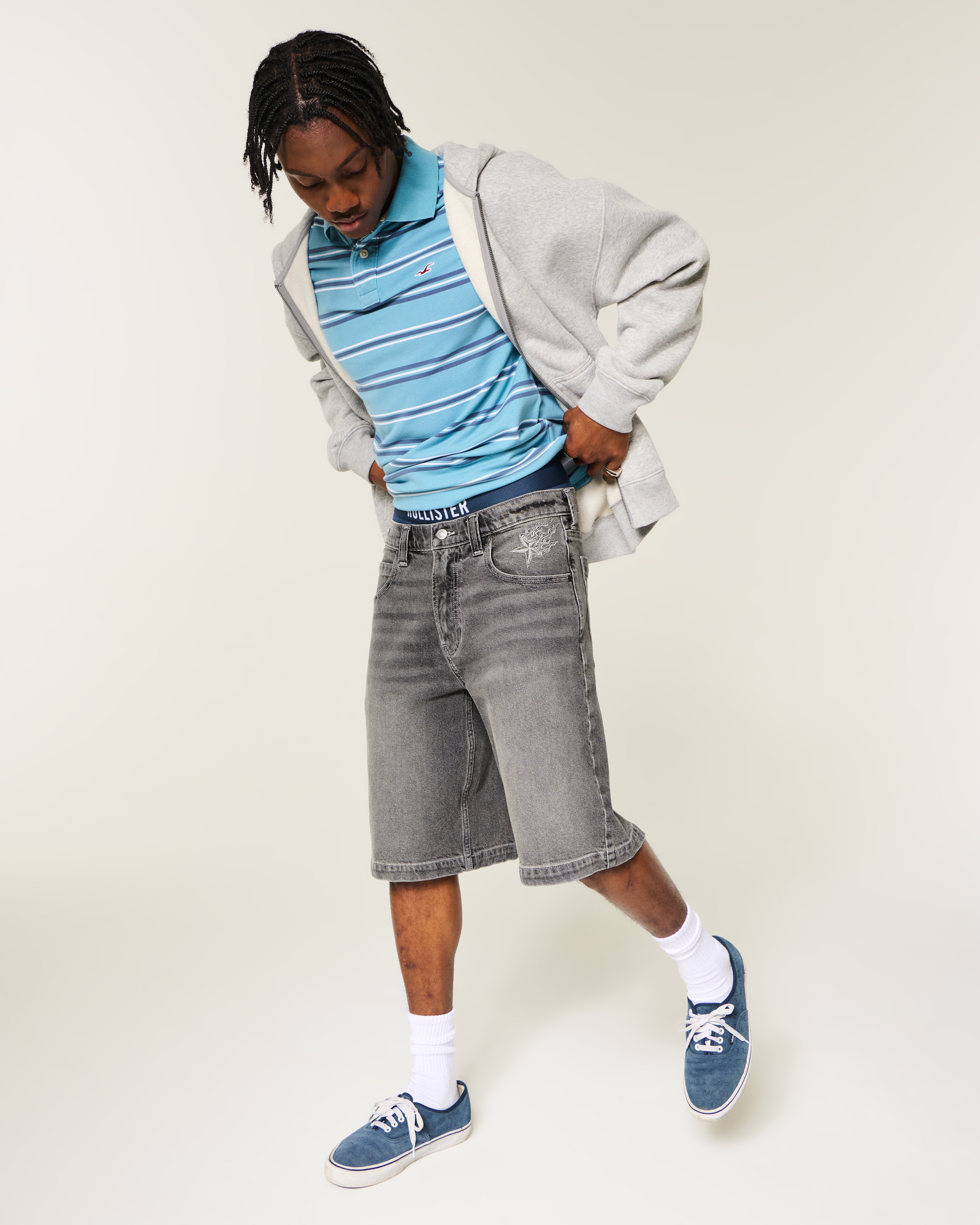 Low-Rise Star Graphic Baggy Jean Shorts