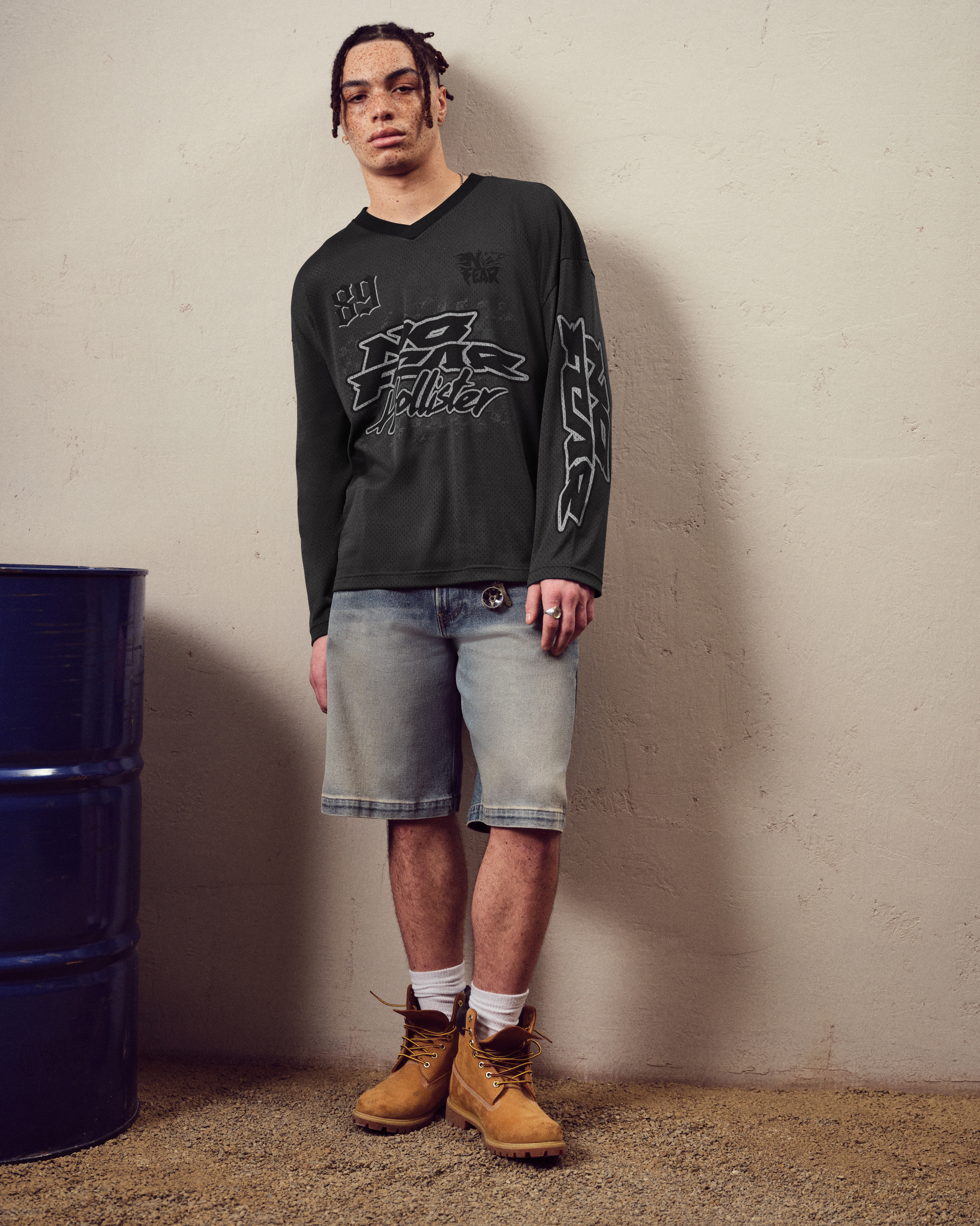 Low-Rise Medium Wash Baggy Jean Shorts