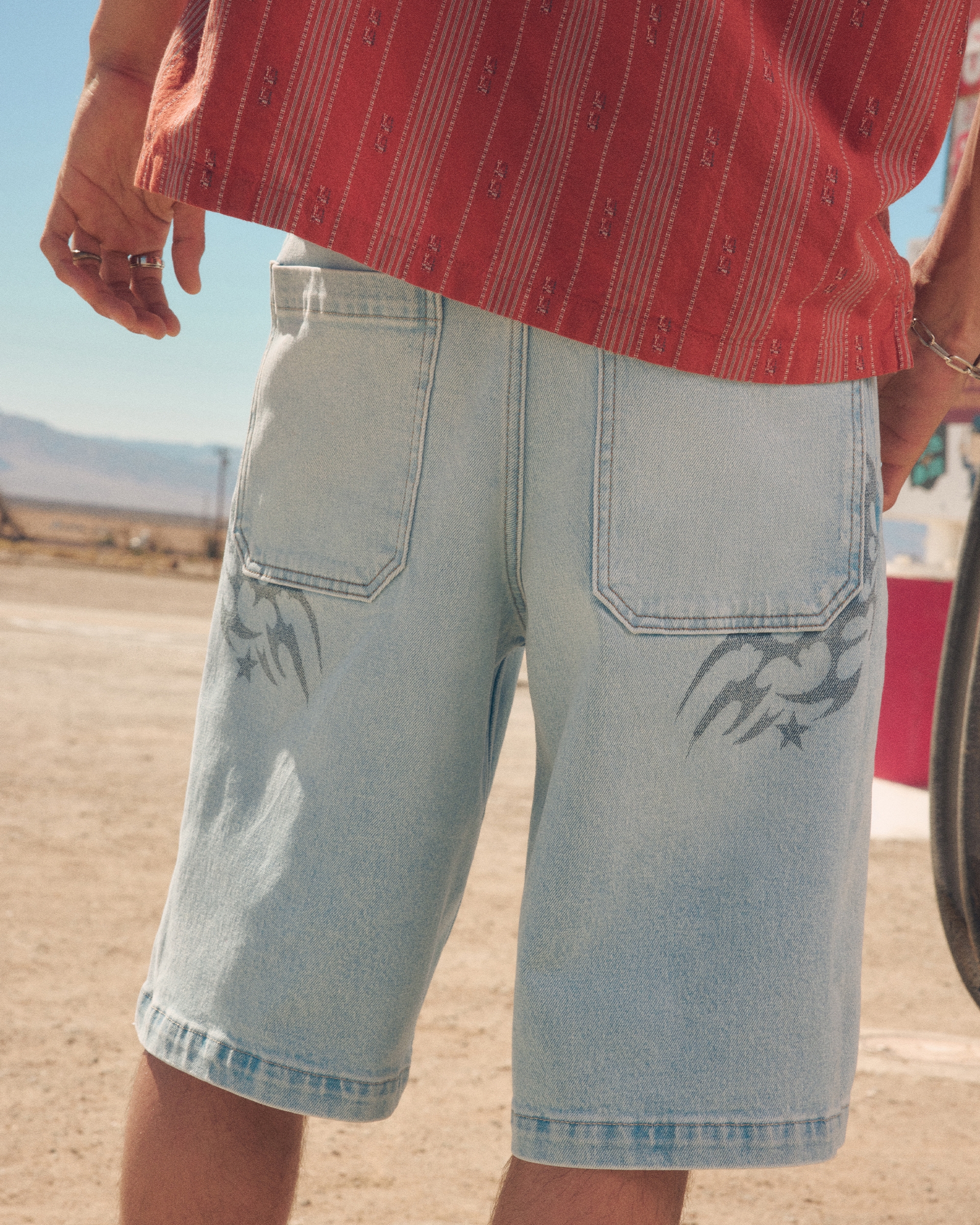 Low-Rise Light Wash Graphic Baggy Jean Shorts