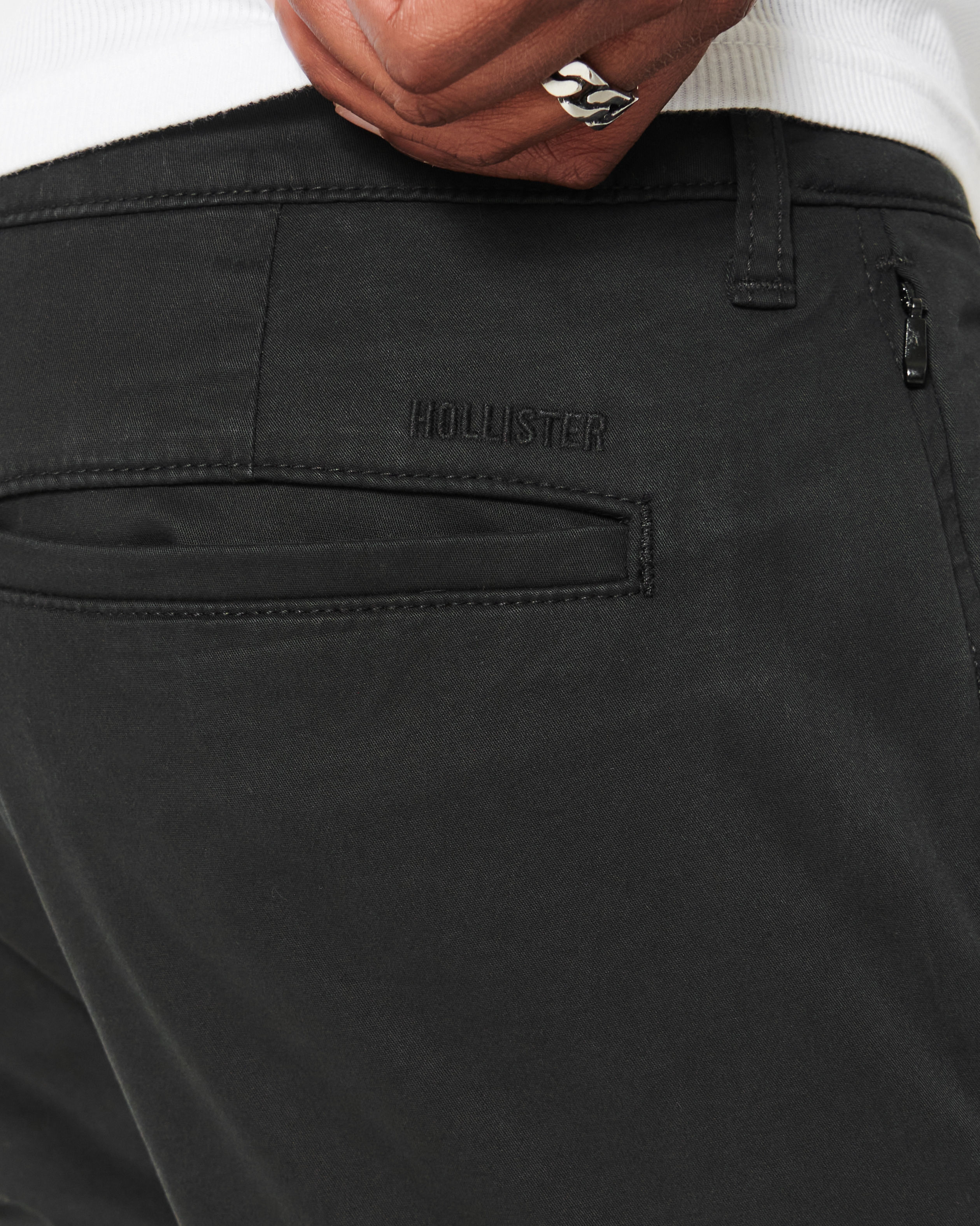 Men s Skinny Chino Pants in Black Size 30 X 30 from Hollister