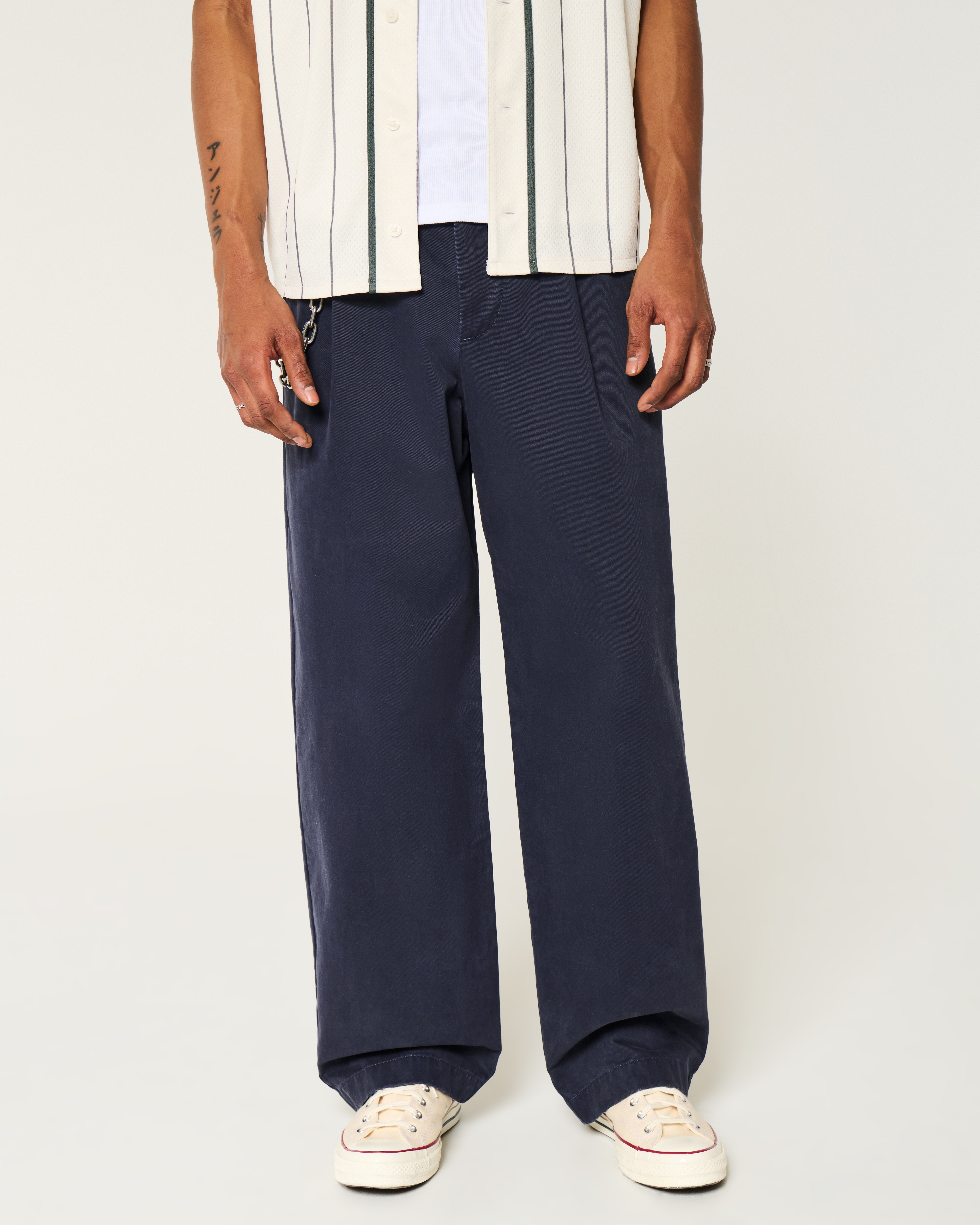Men's Extreme Baggy Pants | Men's Clearance | HollisterCo.com