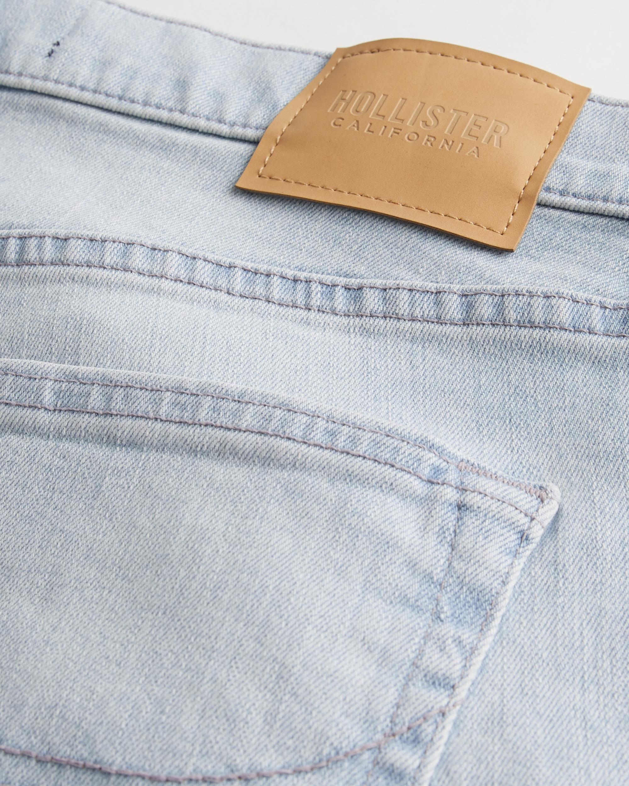 Hollister light best sale wash skinny jeans