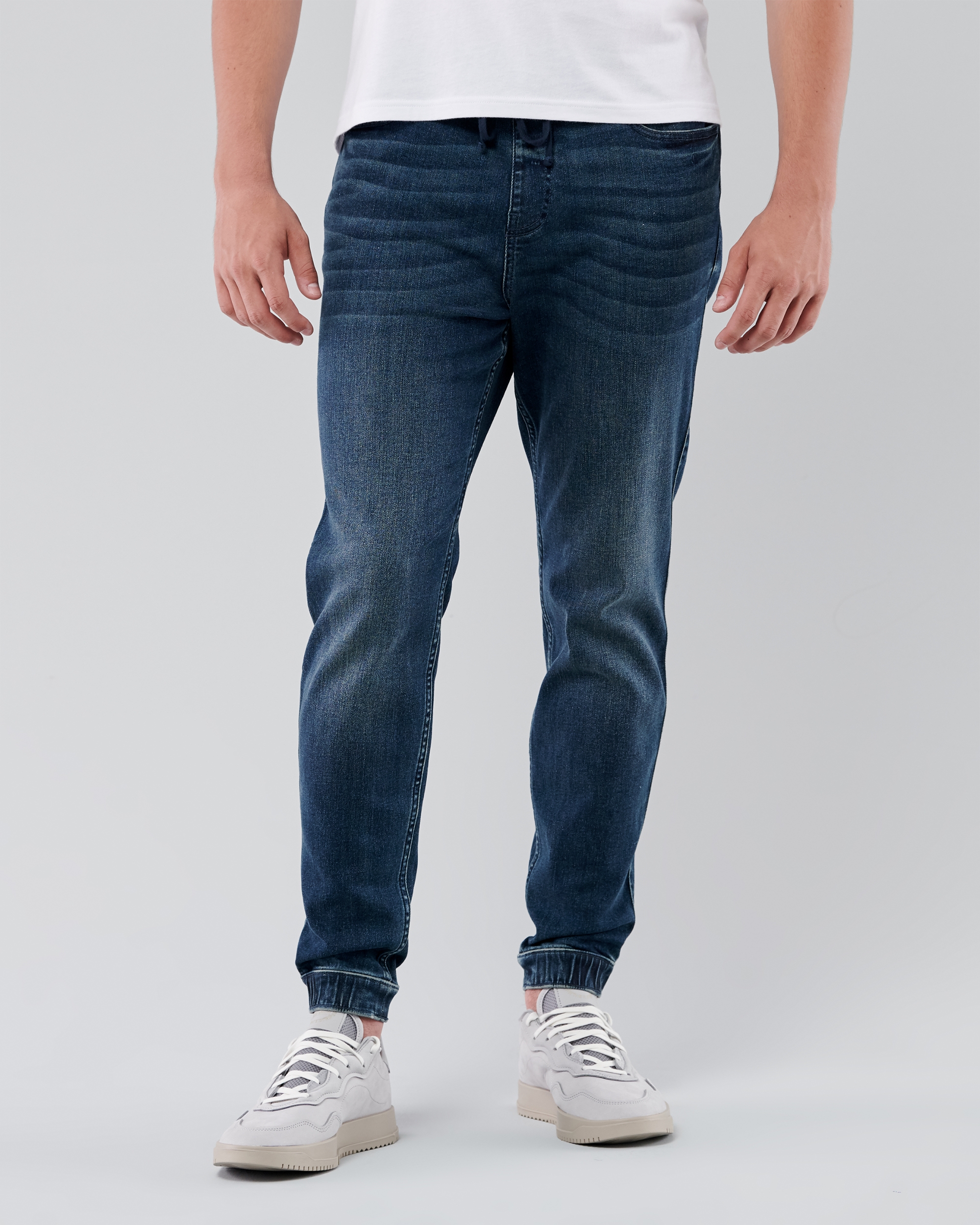 hollister jogger pants