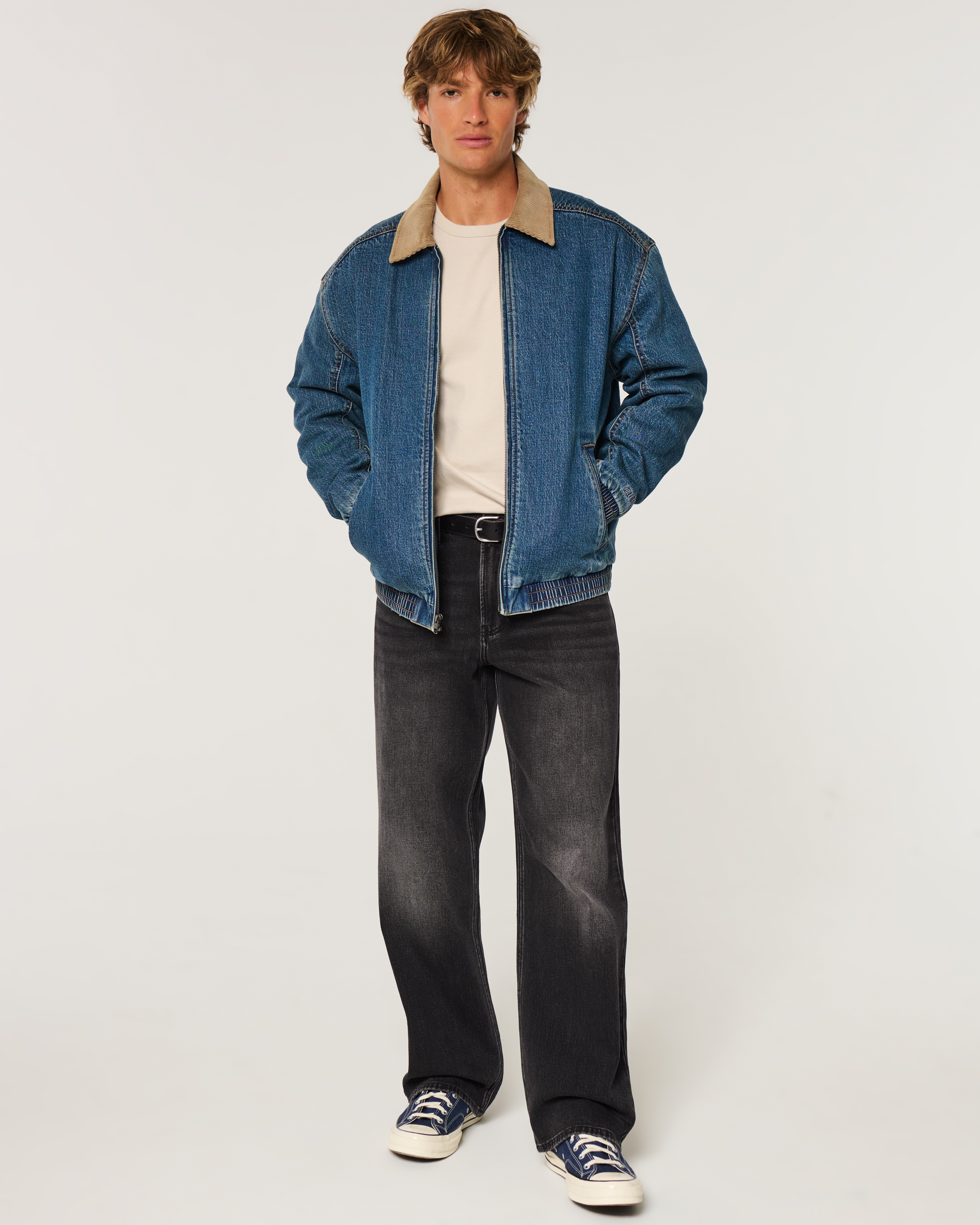 Low-Rise Star Applique Baggy Jeans