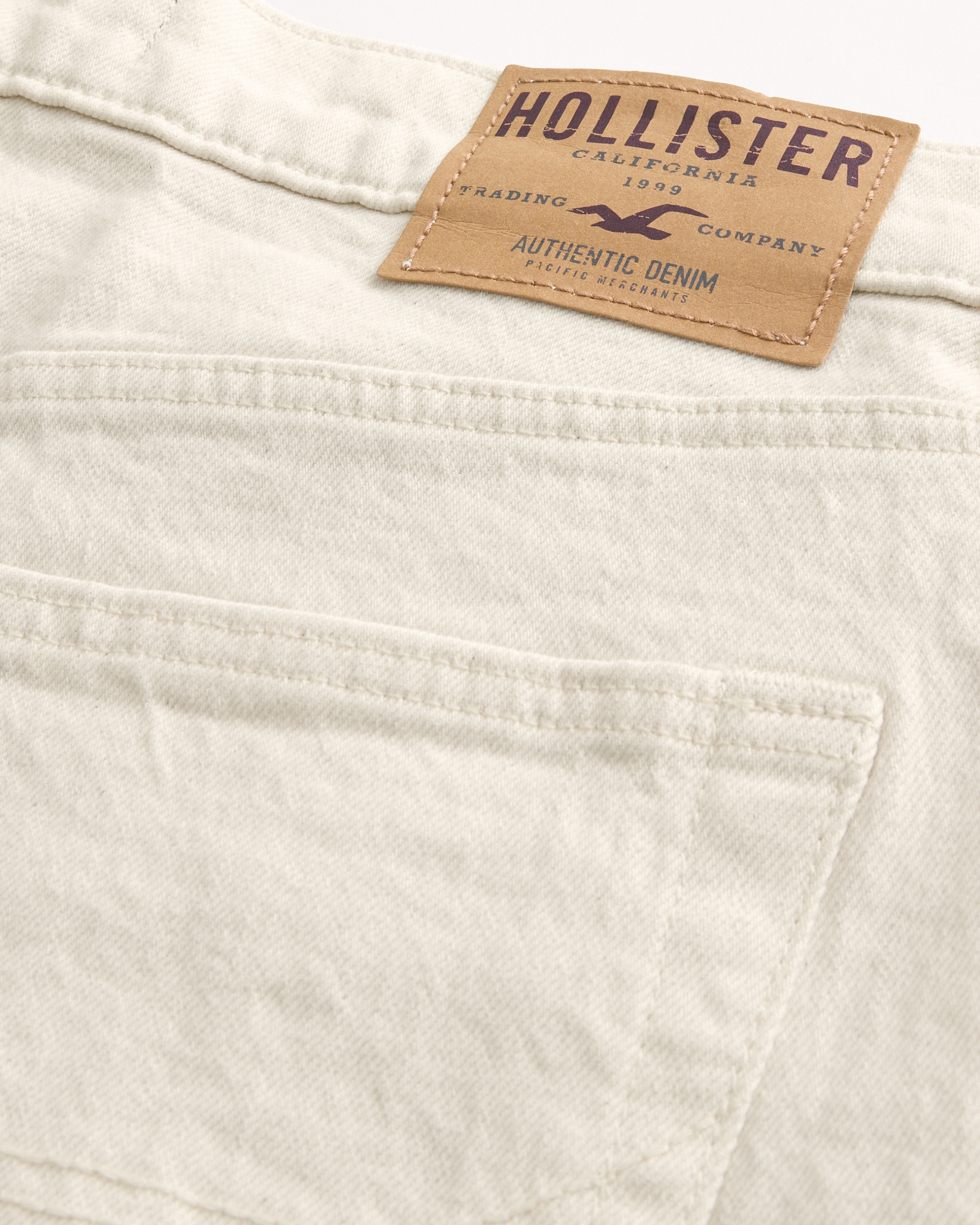 Hollister shop jean company