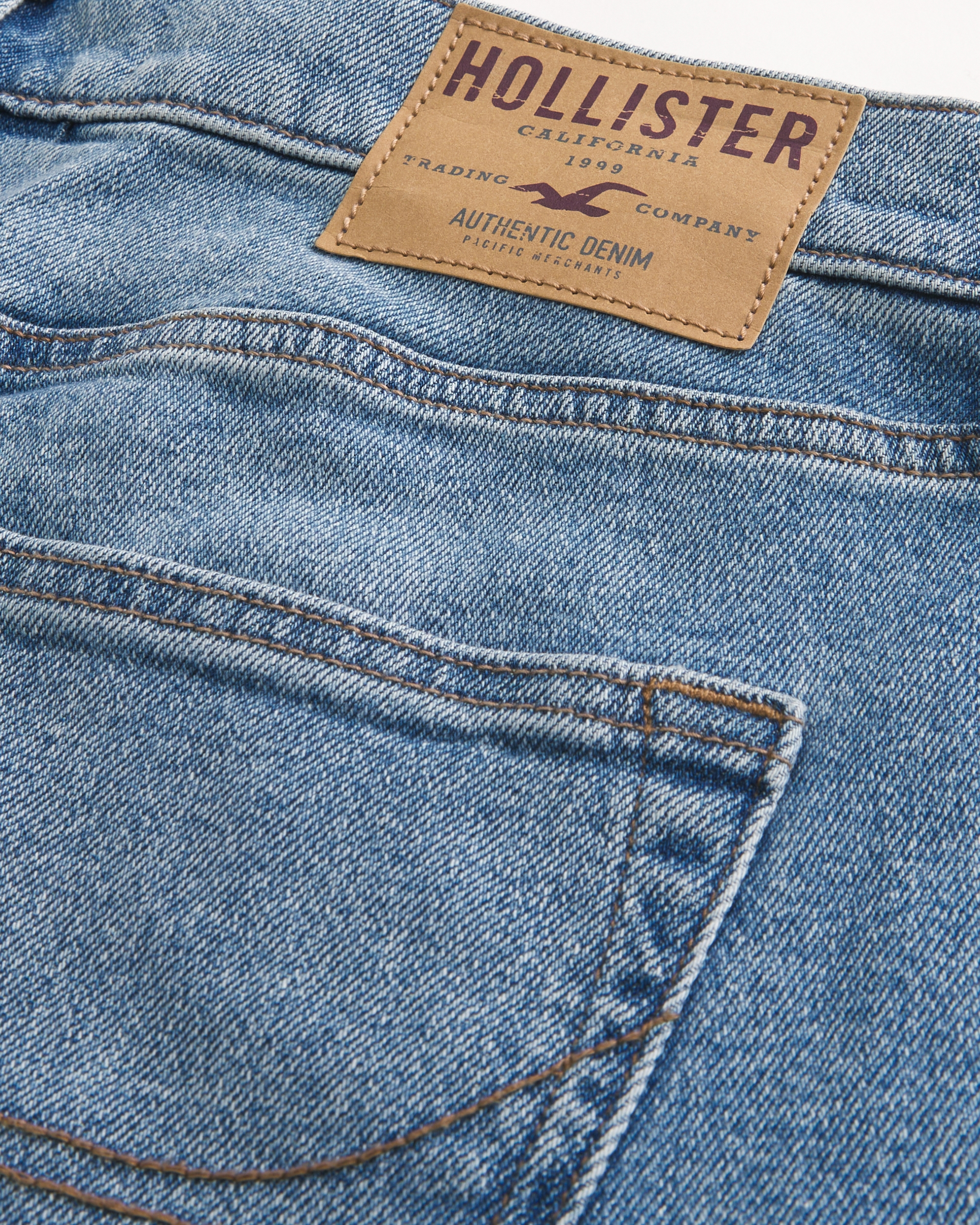 Hollister shop jean company