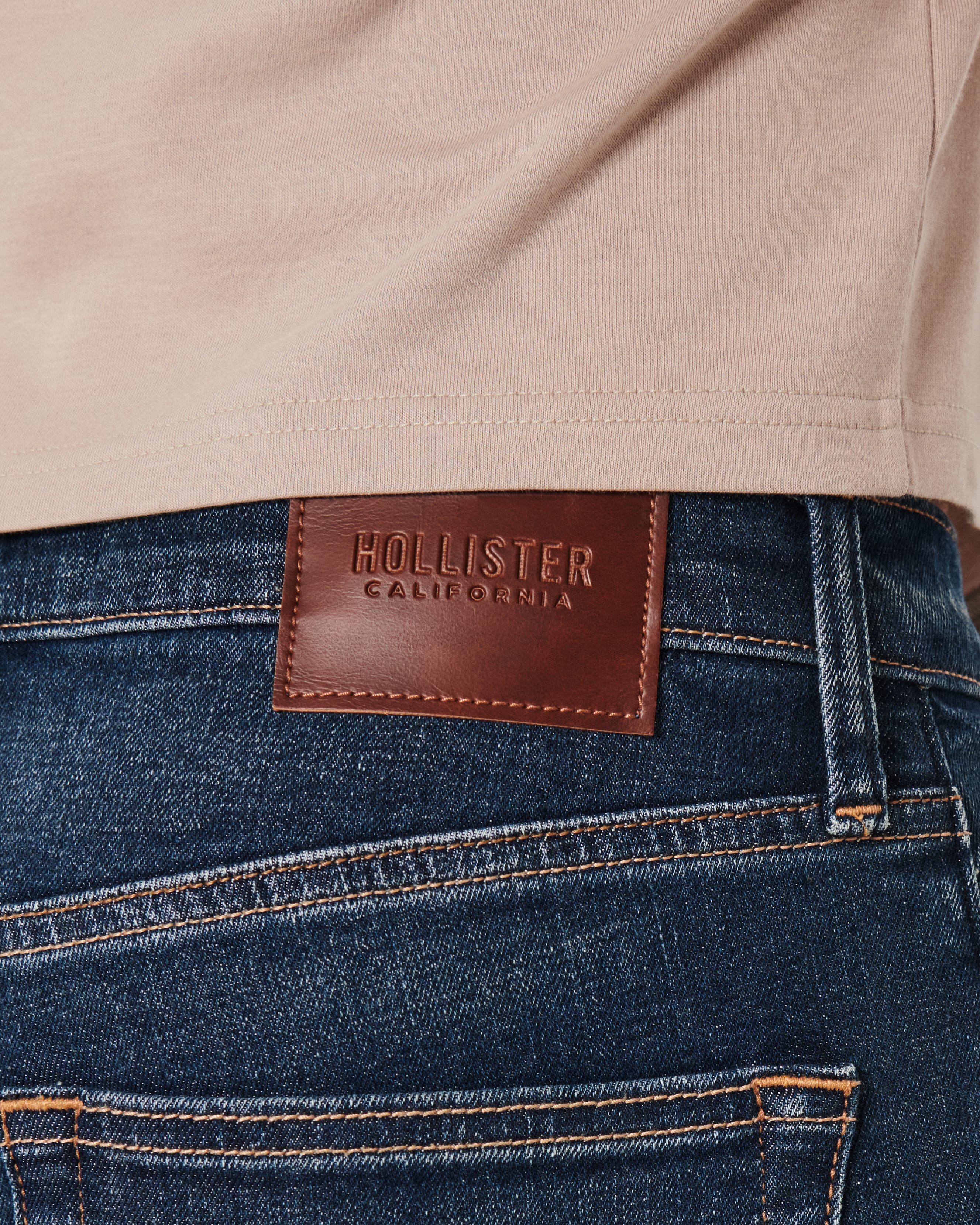 Hollister jeans back pocket hotsell