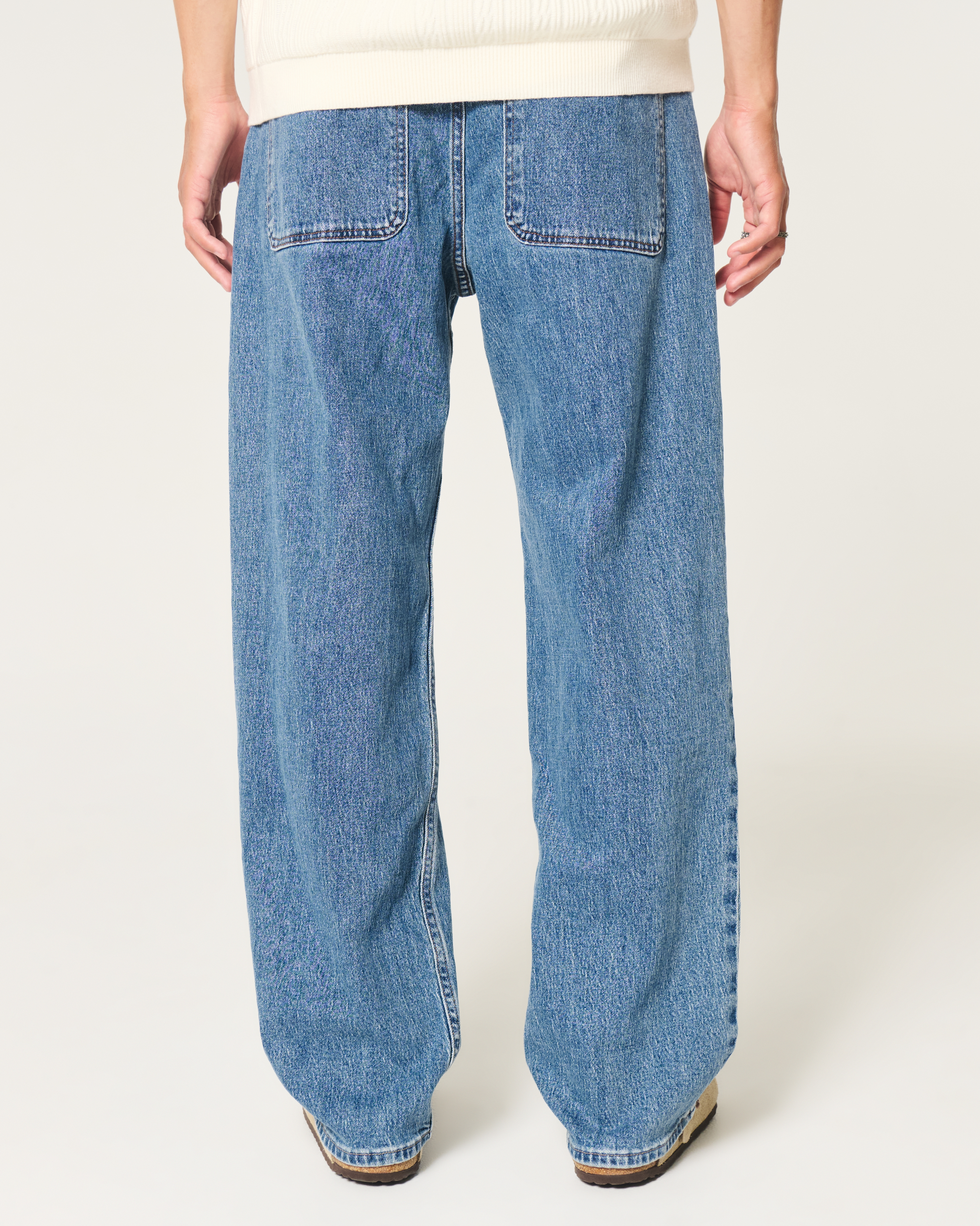 Medium Wash Baggy Jeans