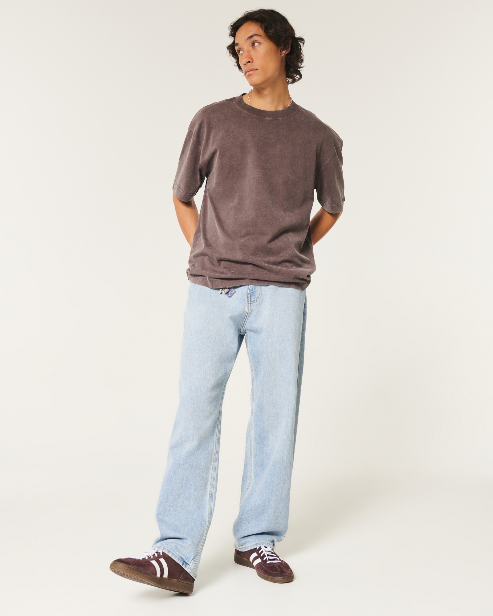 Men's Light Wash Baggy Jeans | Men's Bottoms | HollisterCo.ca