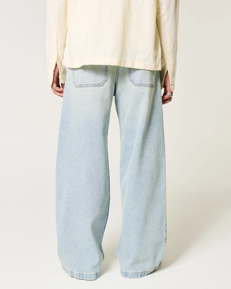 Light Wash Super Baggy Jeans
