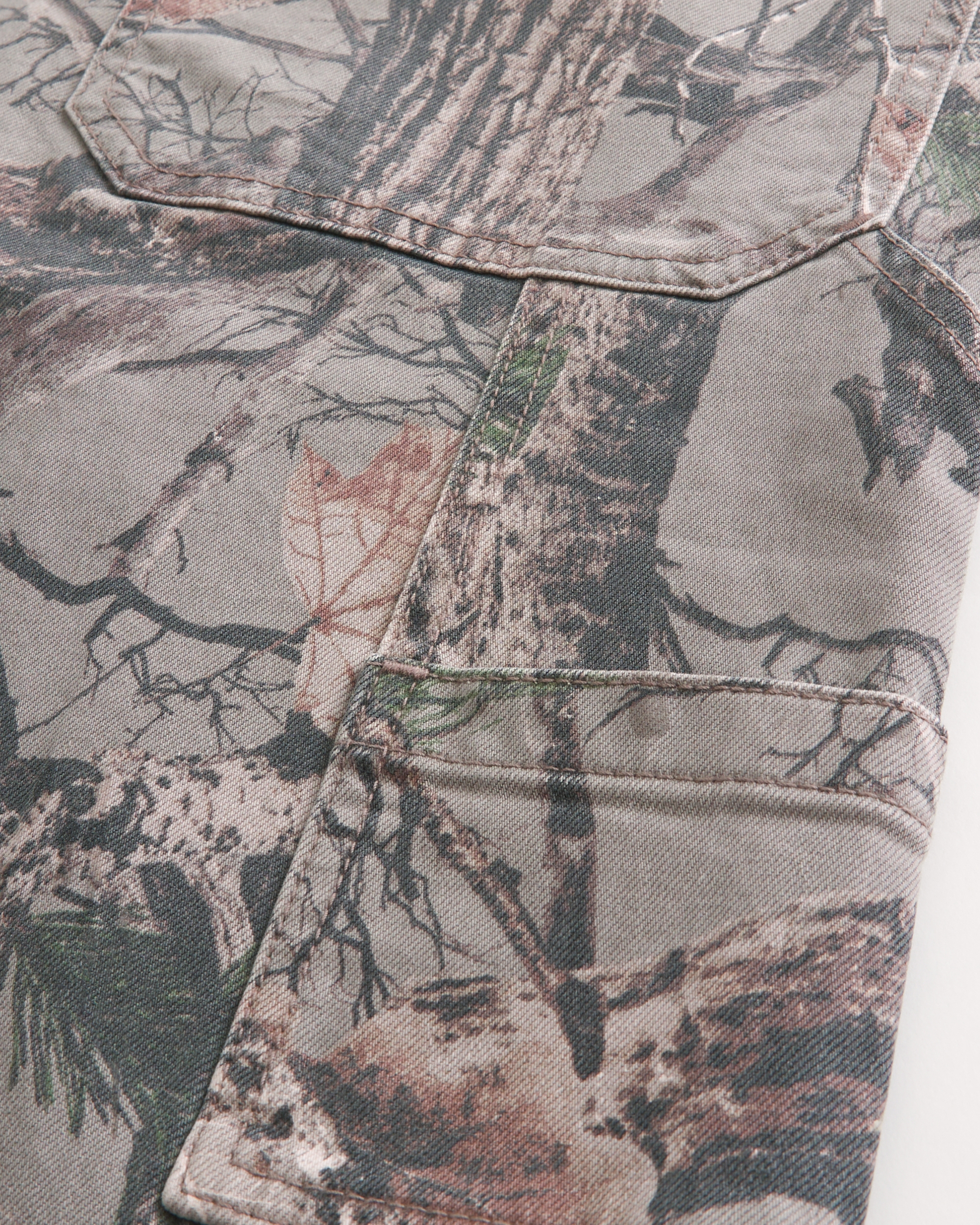 Camo Super Baggy Painter Jeans
