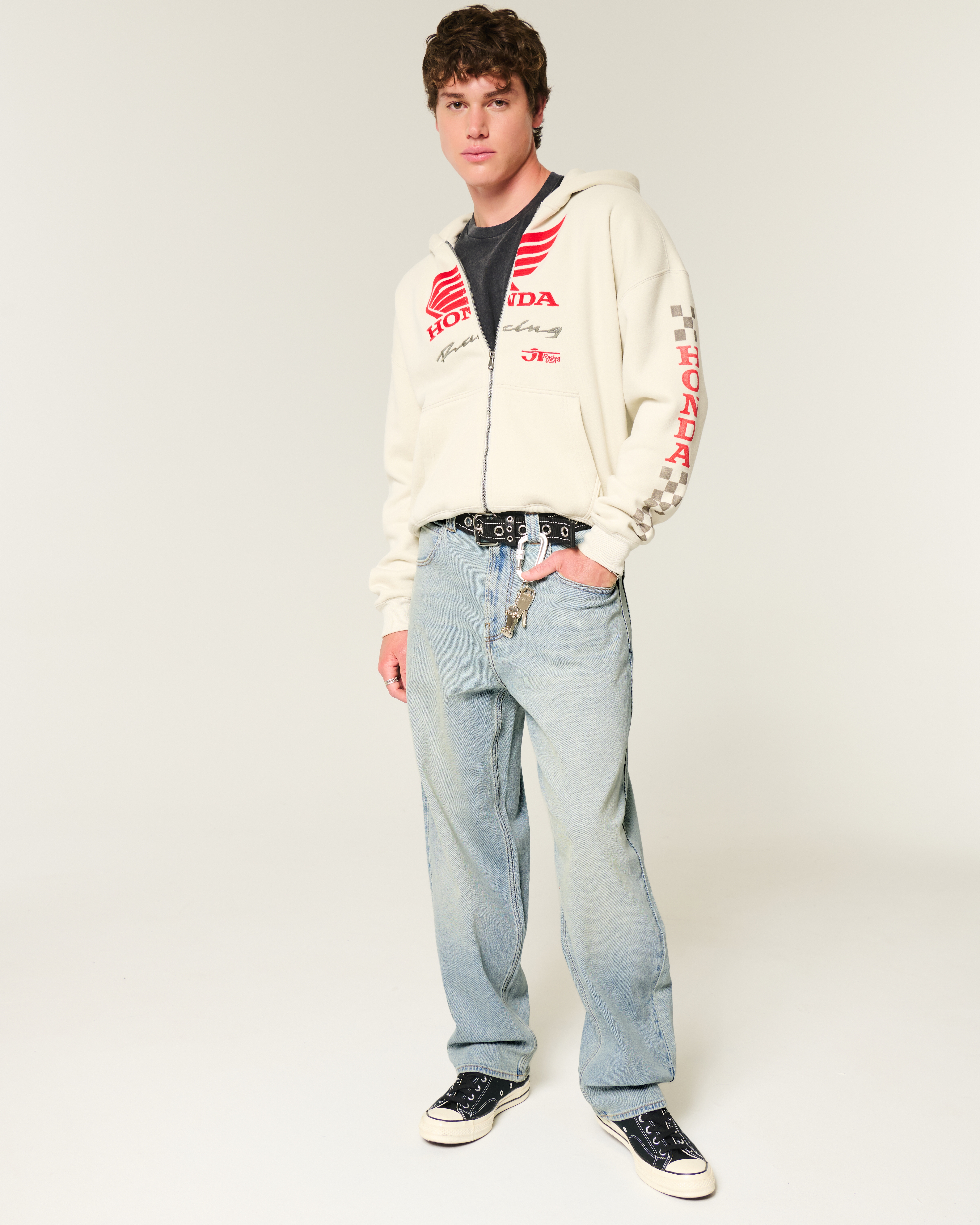 Light Wash Embroidered Skater Baggy Jeans