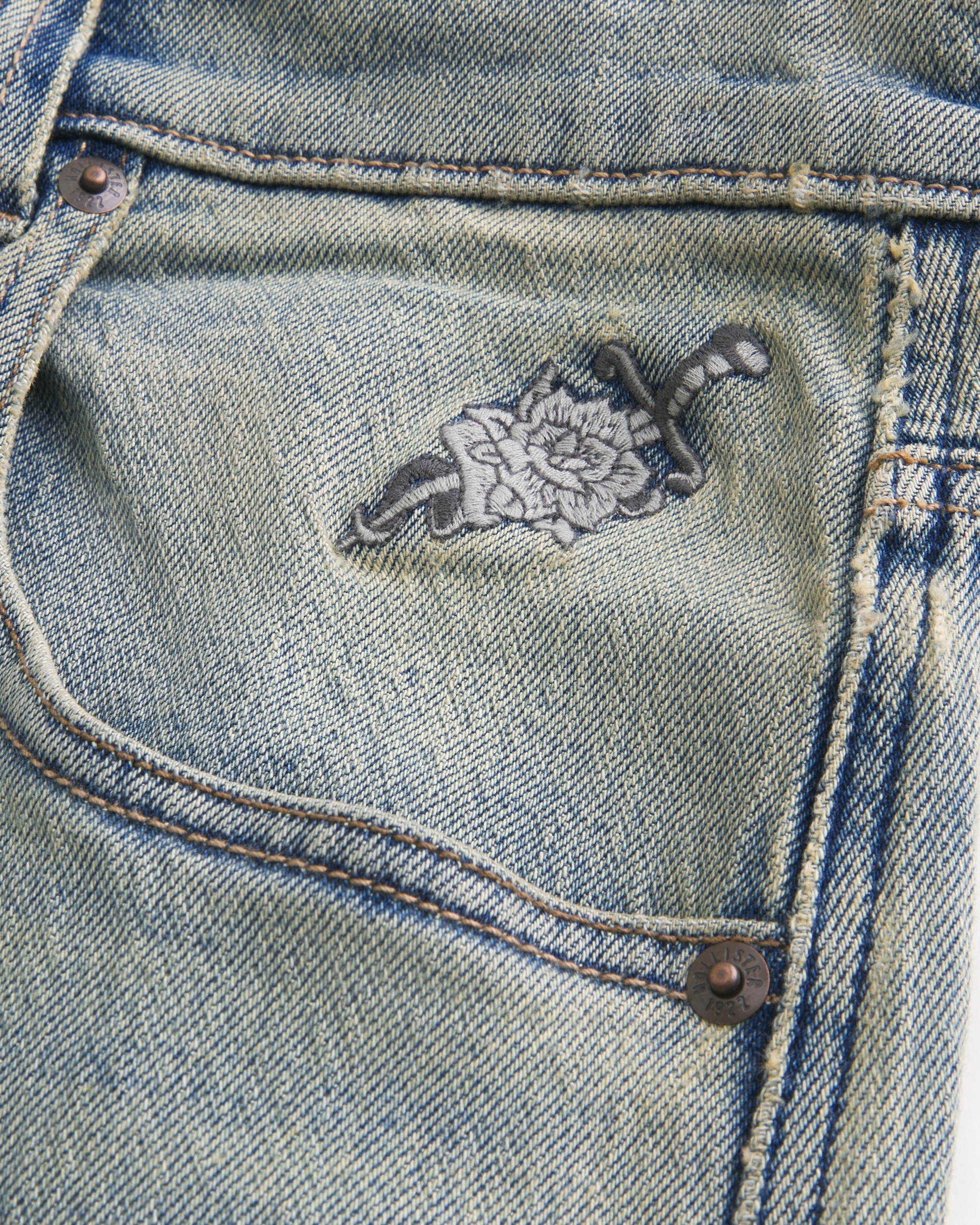 Light Wash Rose Graphic Skater Baggy Jeans