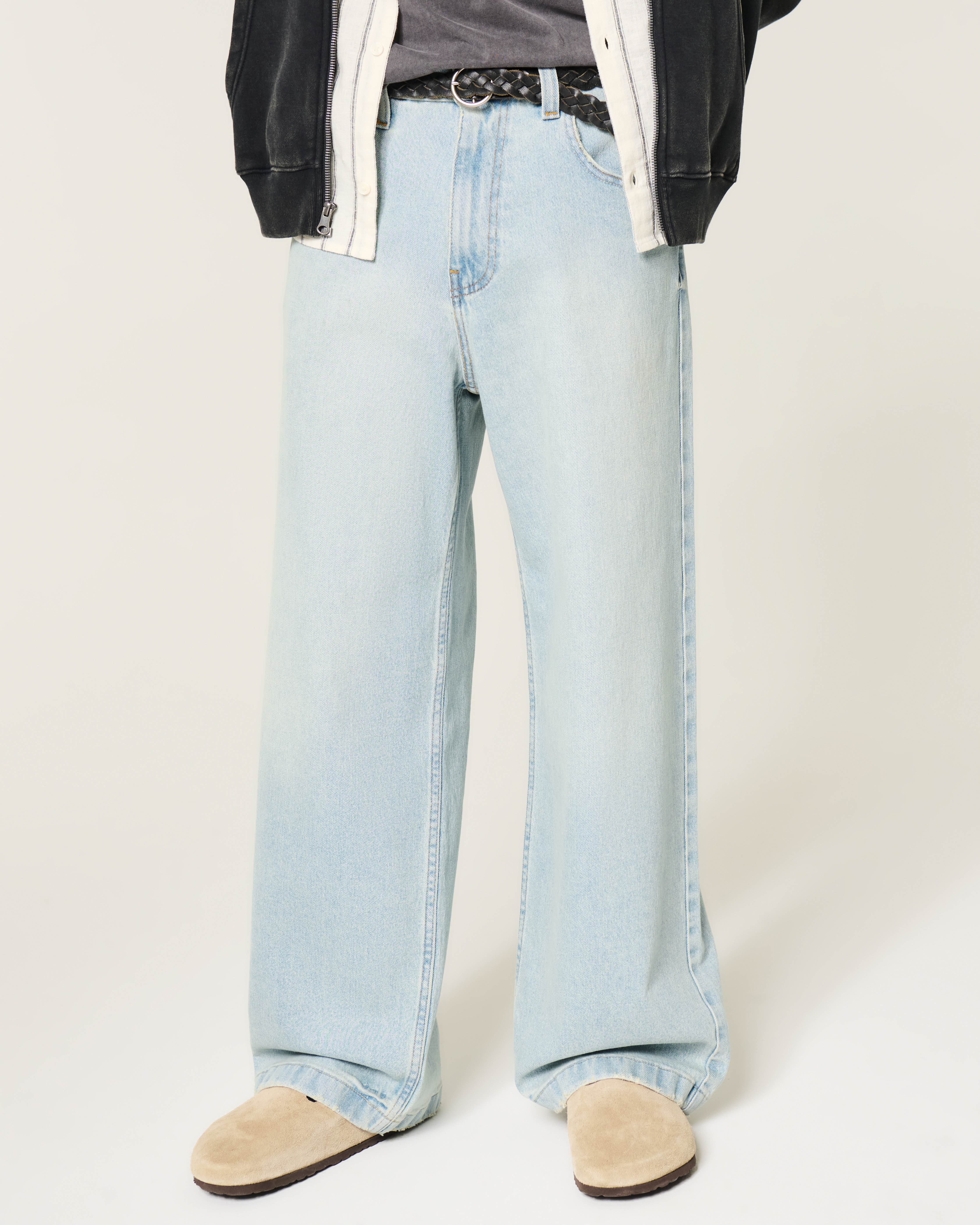 Light Wash Super Baggy Jeans