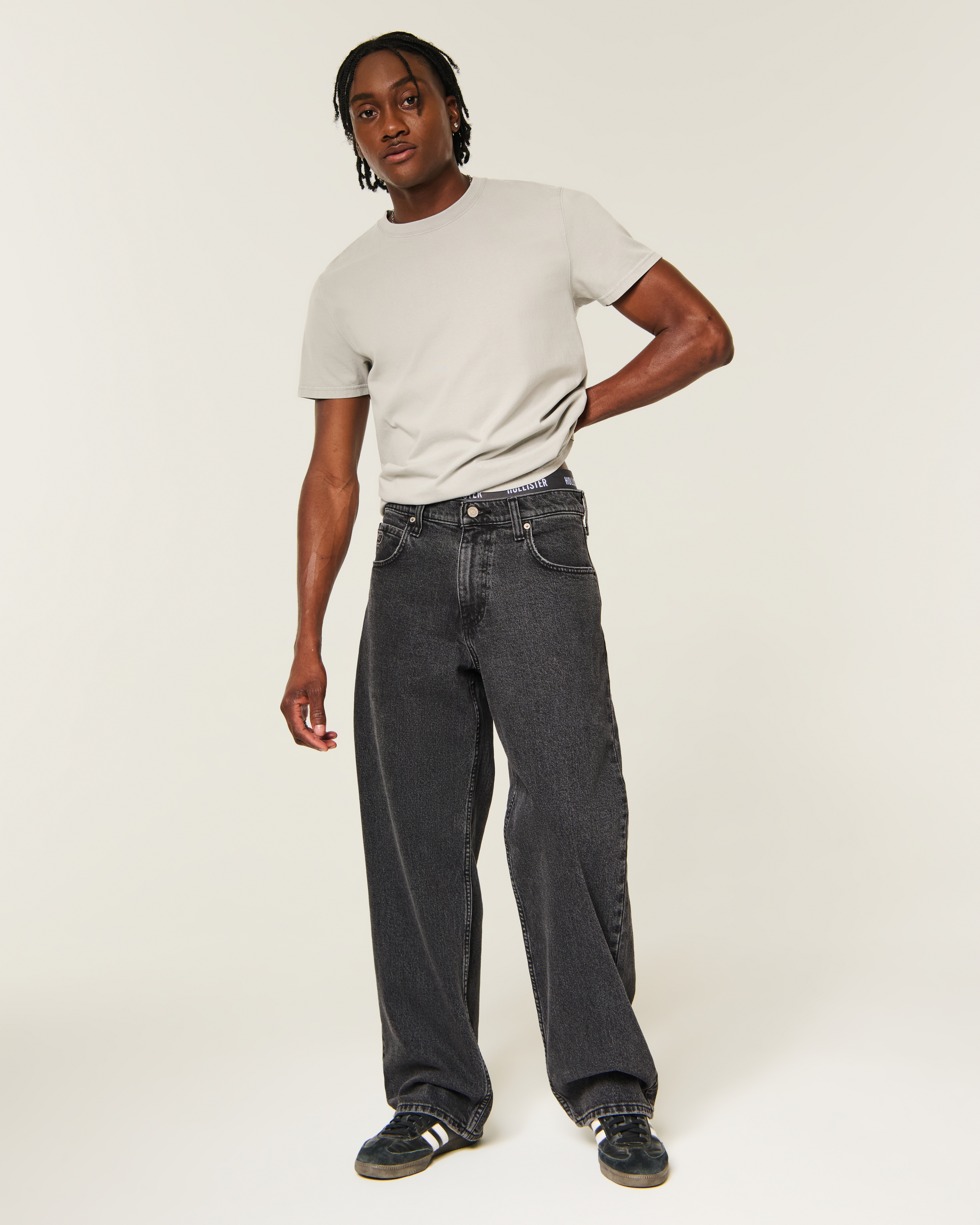 Low-Rise Baggy Jeans