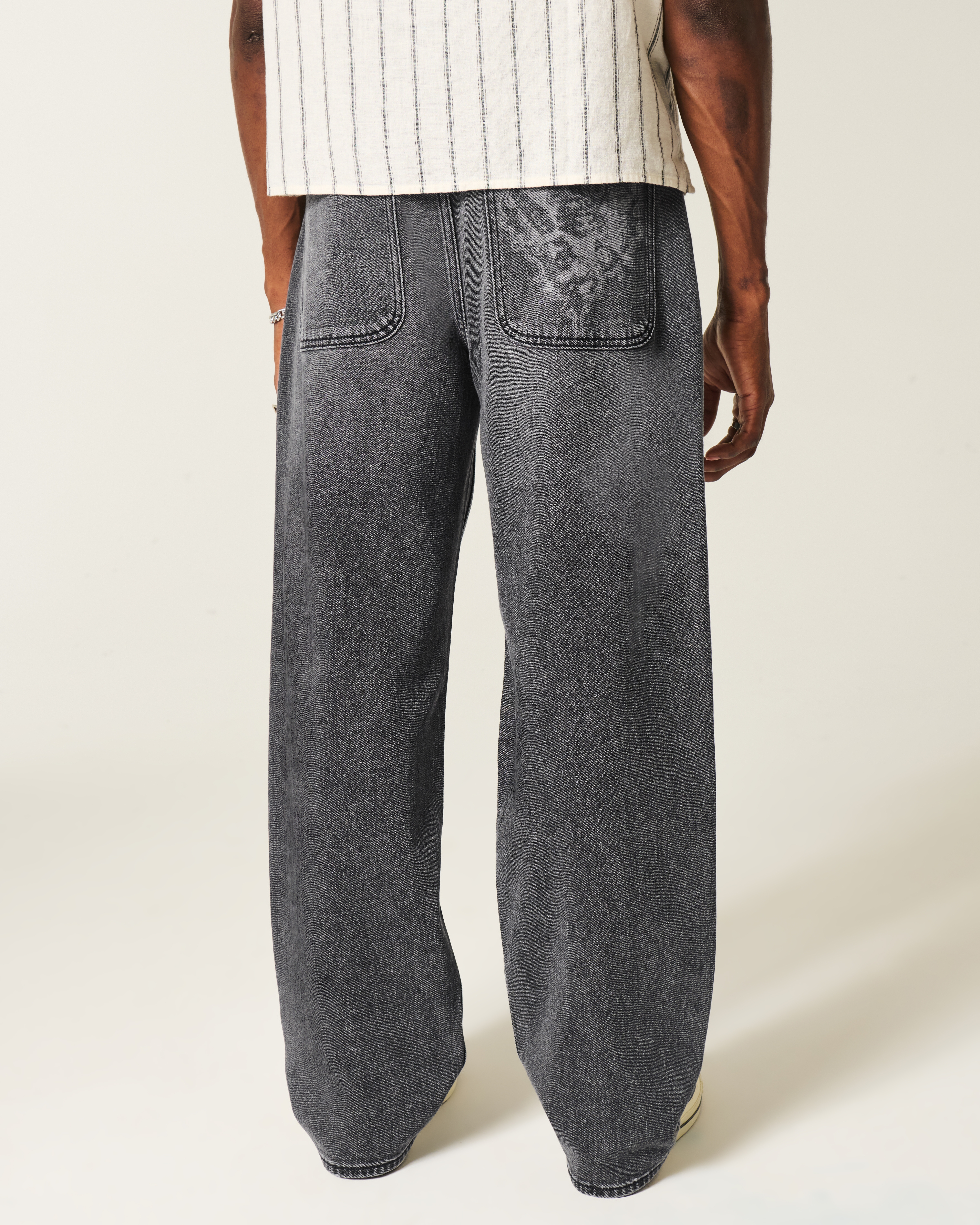 Graphic Baggy Jeans