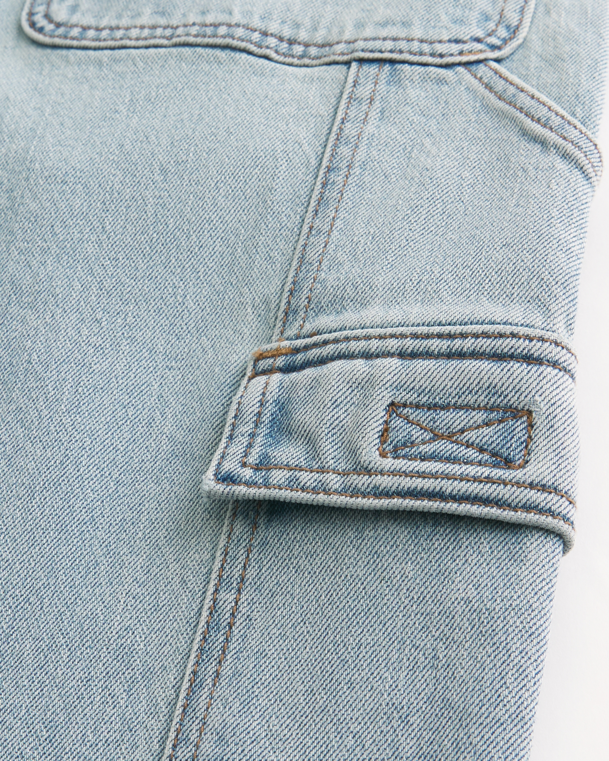 Light Wash Baggy Painter Jeans