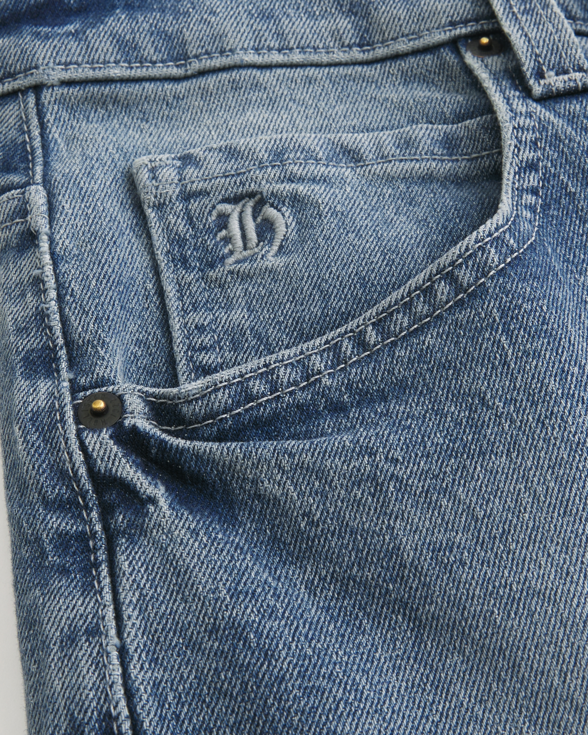 Medium Wash Skater Baggy Jeans