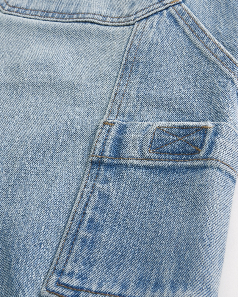 Light Wash Embroidered Back Pocket Skater Baggy Painter Jeans