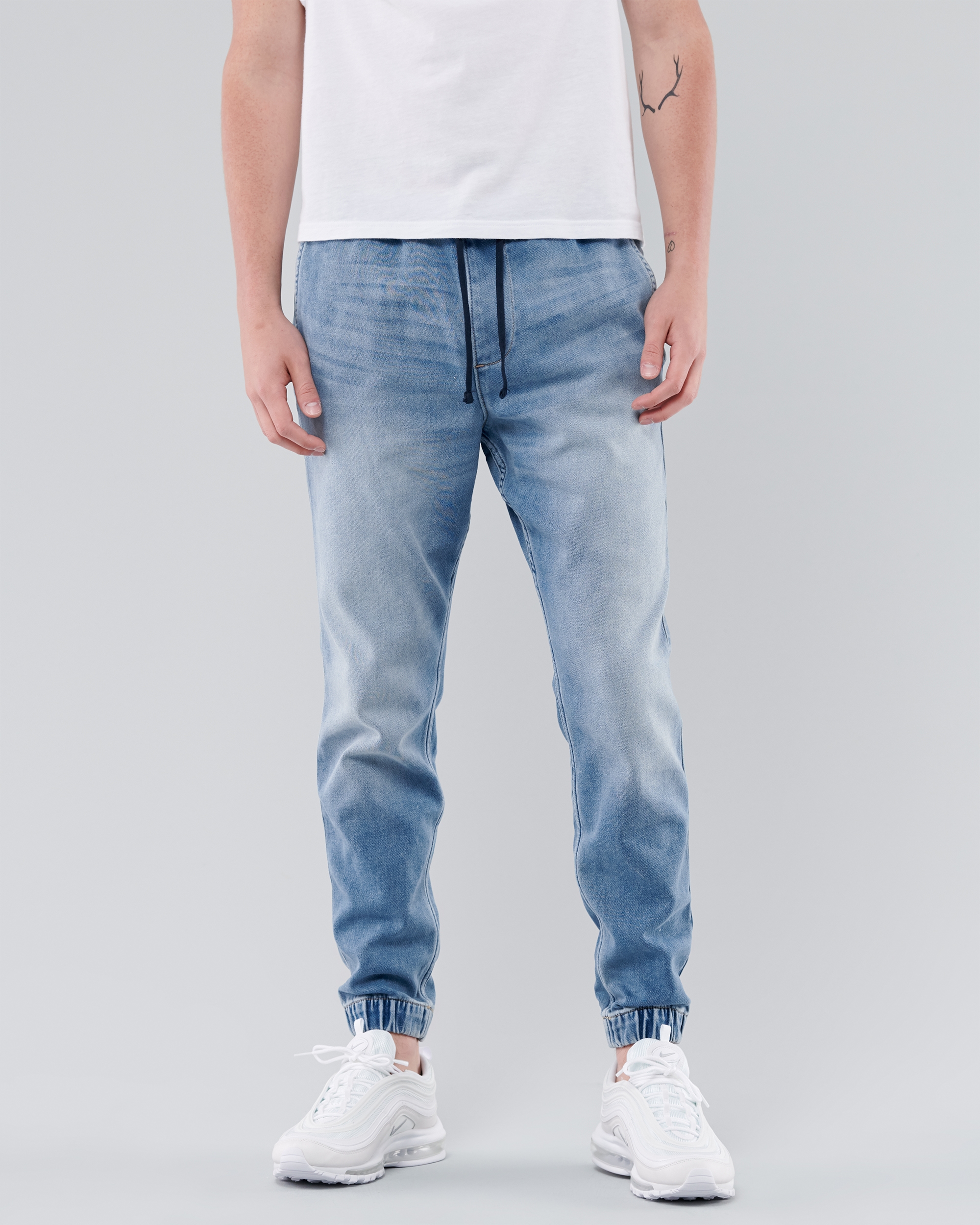 hollister jean joggers mens