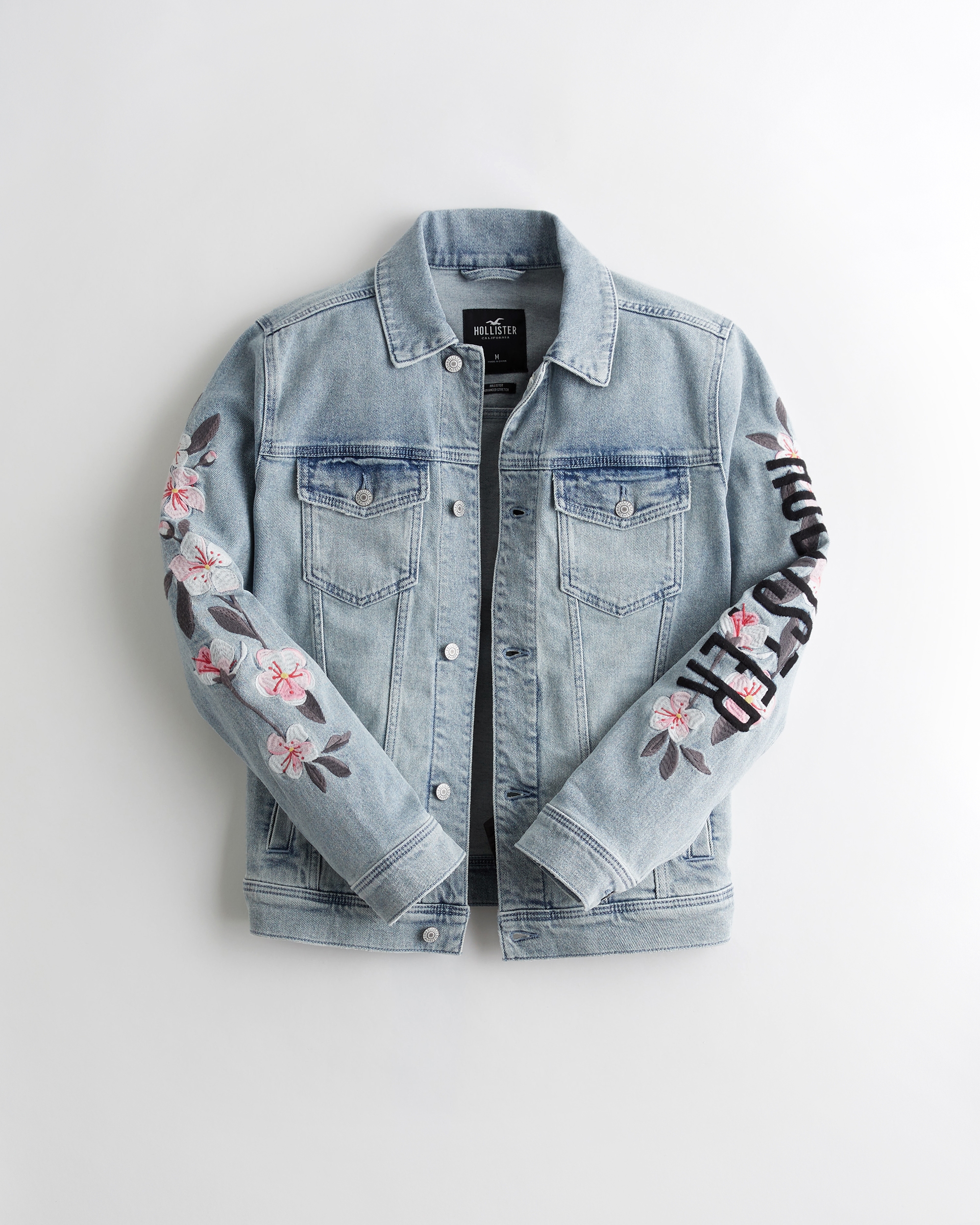 Guys Denim Jackets | Hollister Co.