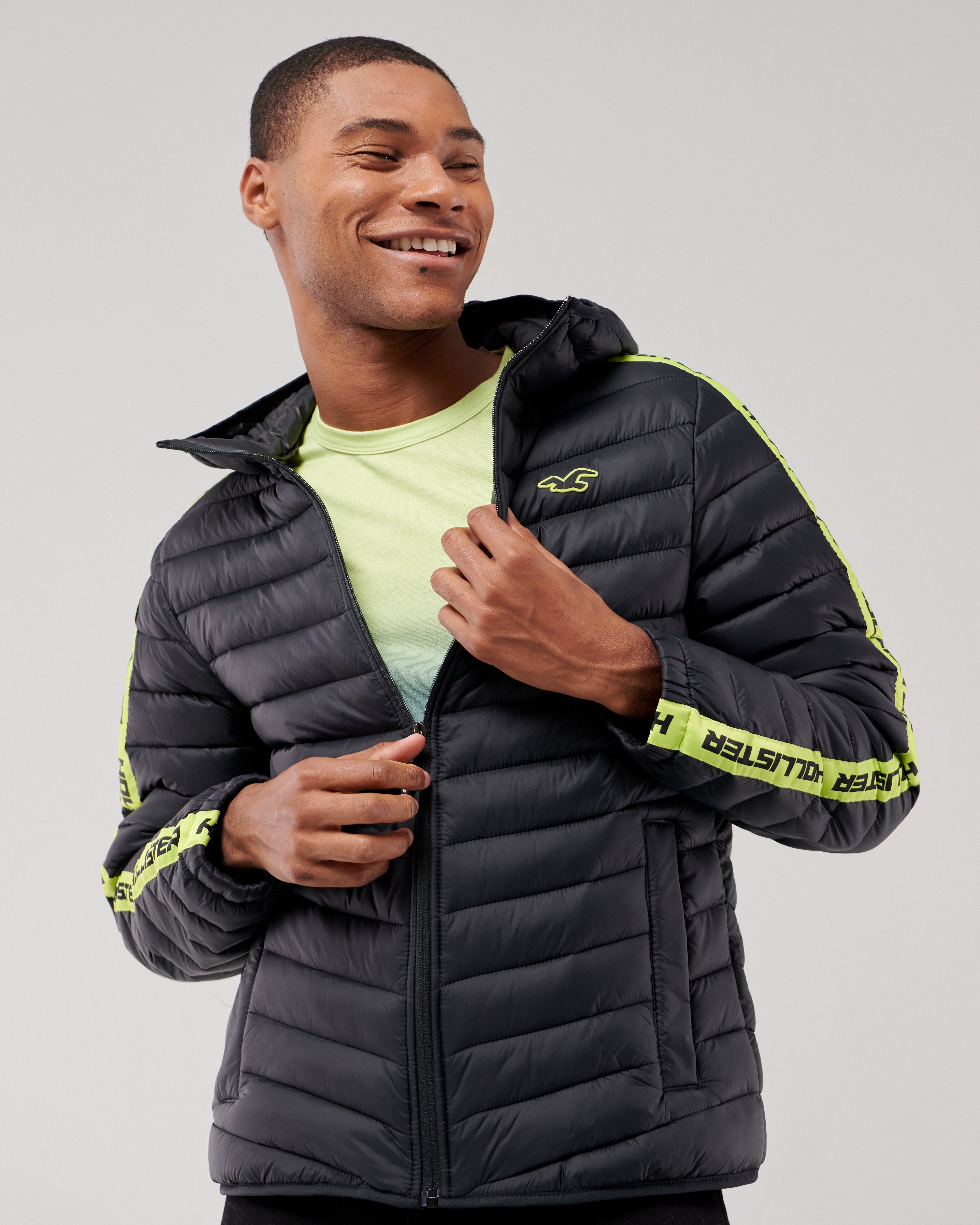 Hollister yellow puffer clearance jacket