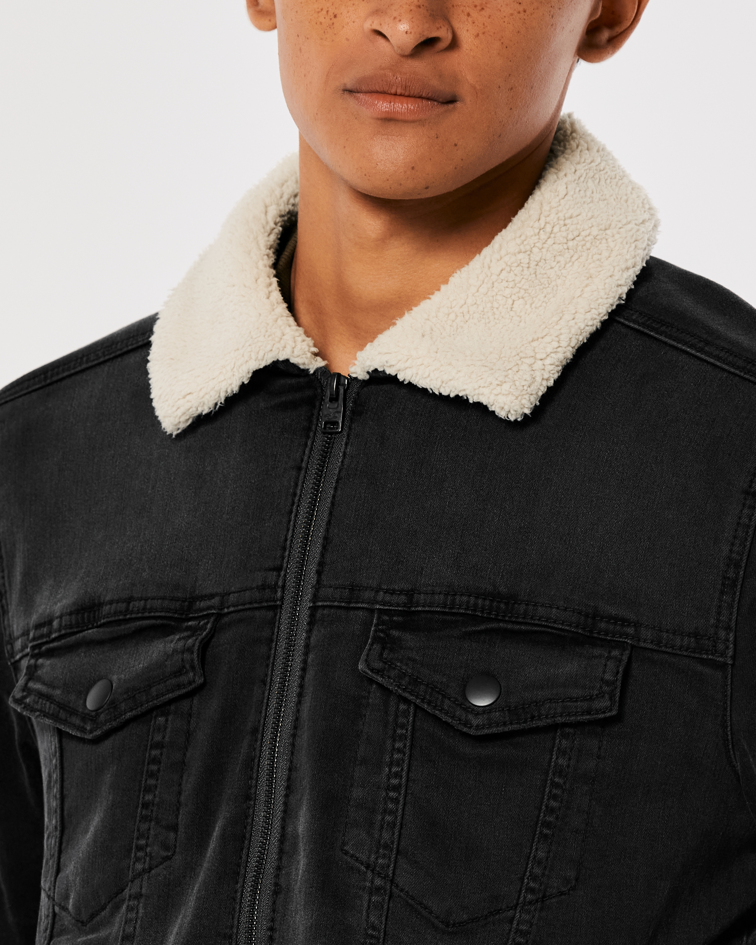 Hollister Sherpa-Lined Nylon Trucker Jacket | Mall of America®