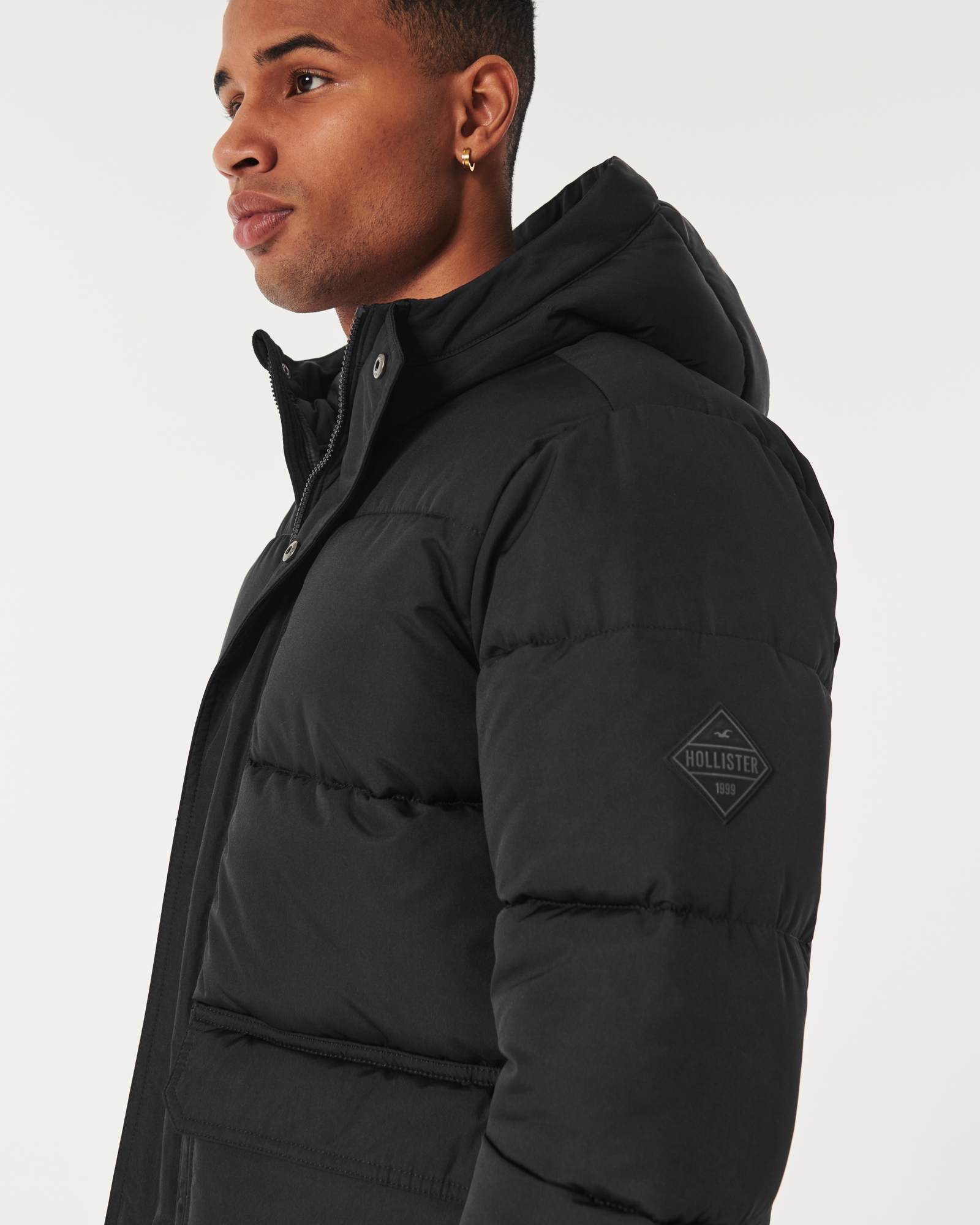 Hollister puffer jacket, Men's Fashion, Coats, Jackets and