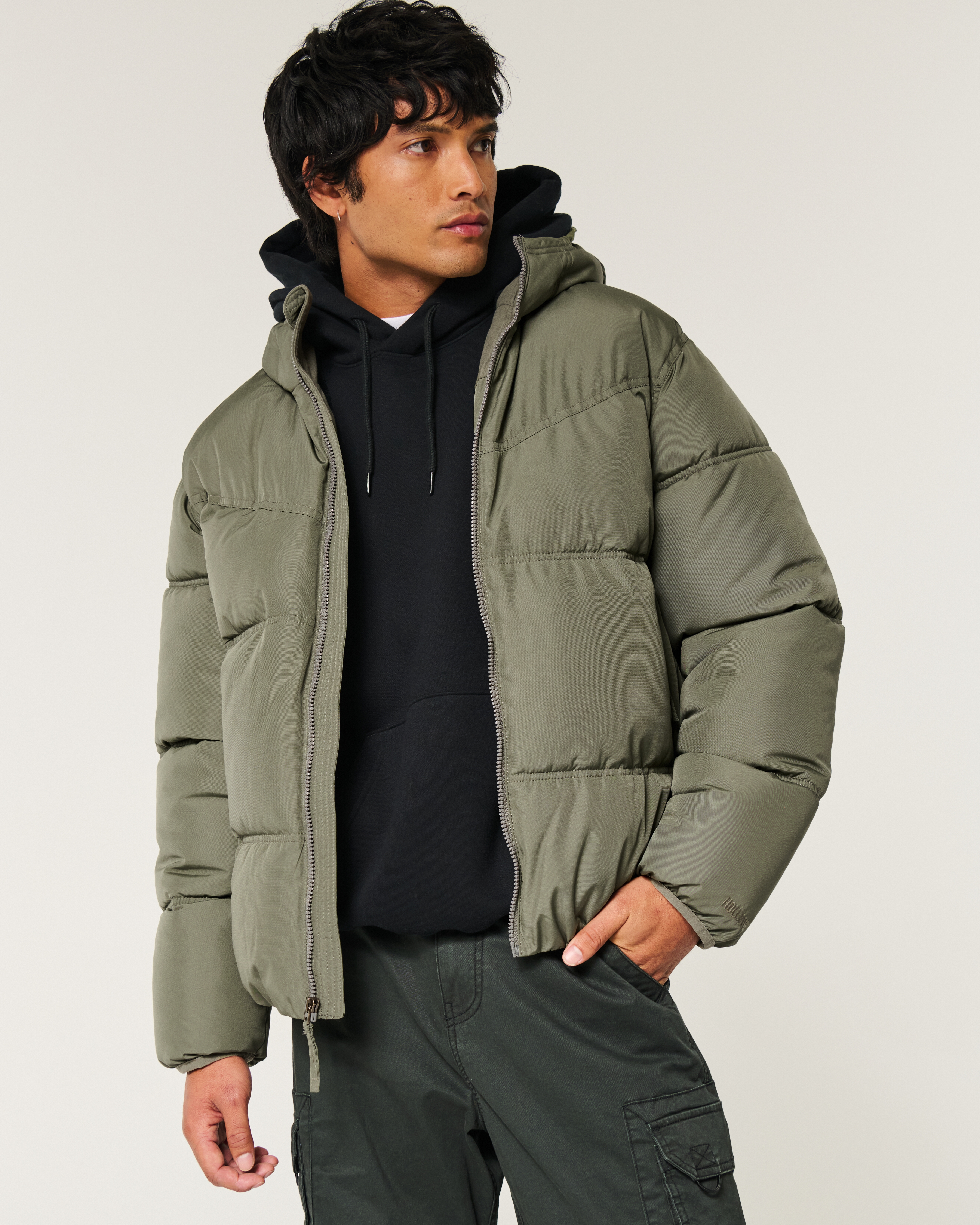 Men s Faux Fur Lined Puffer Jacket in Olive Size L from Hollister