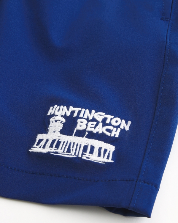 Huntington Beach Graphic Guard Swim Trunks 6"